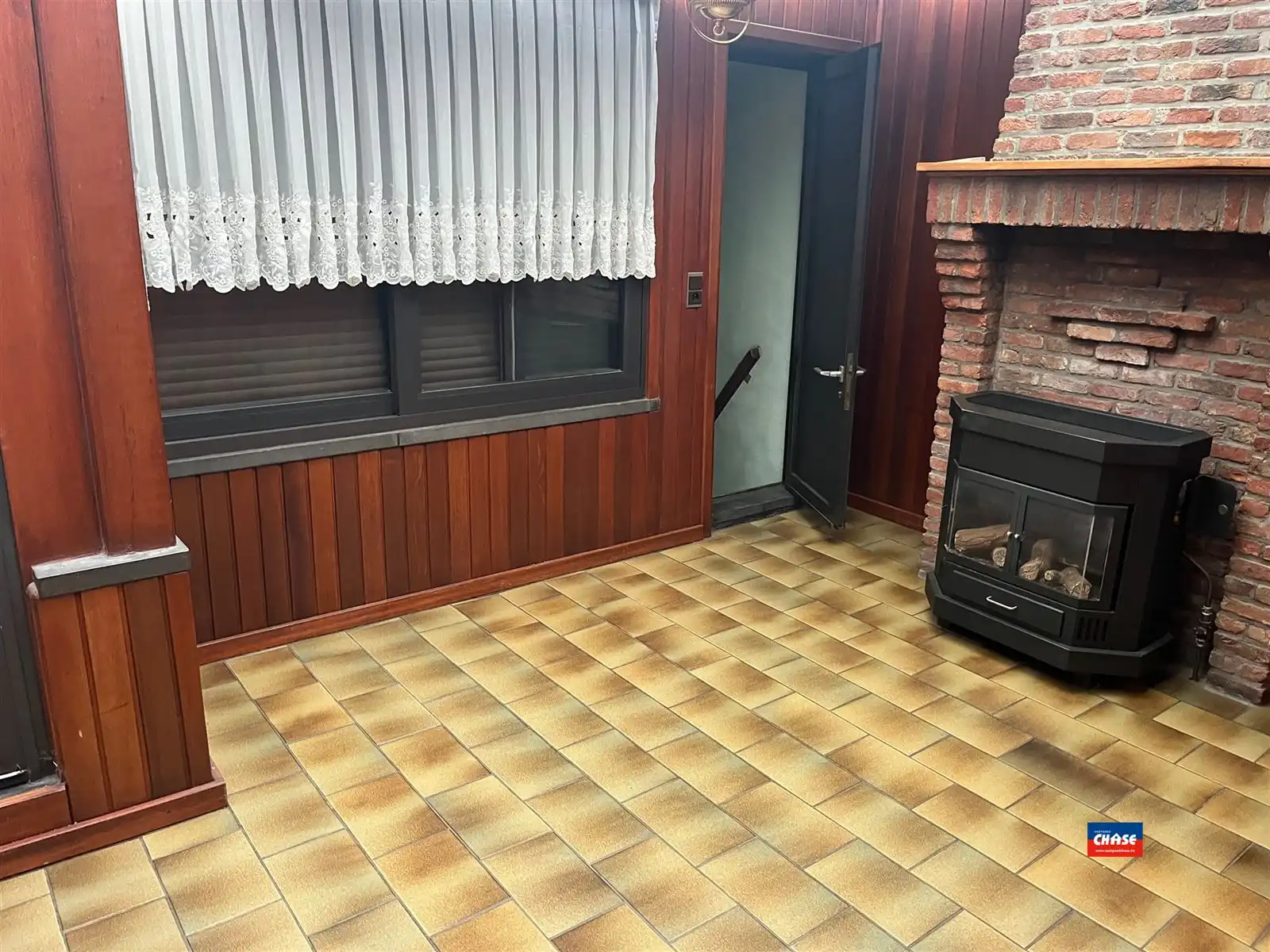 2 handelshuizen op gunstige hoekligging foto 8