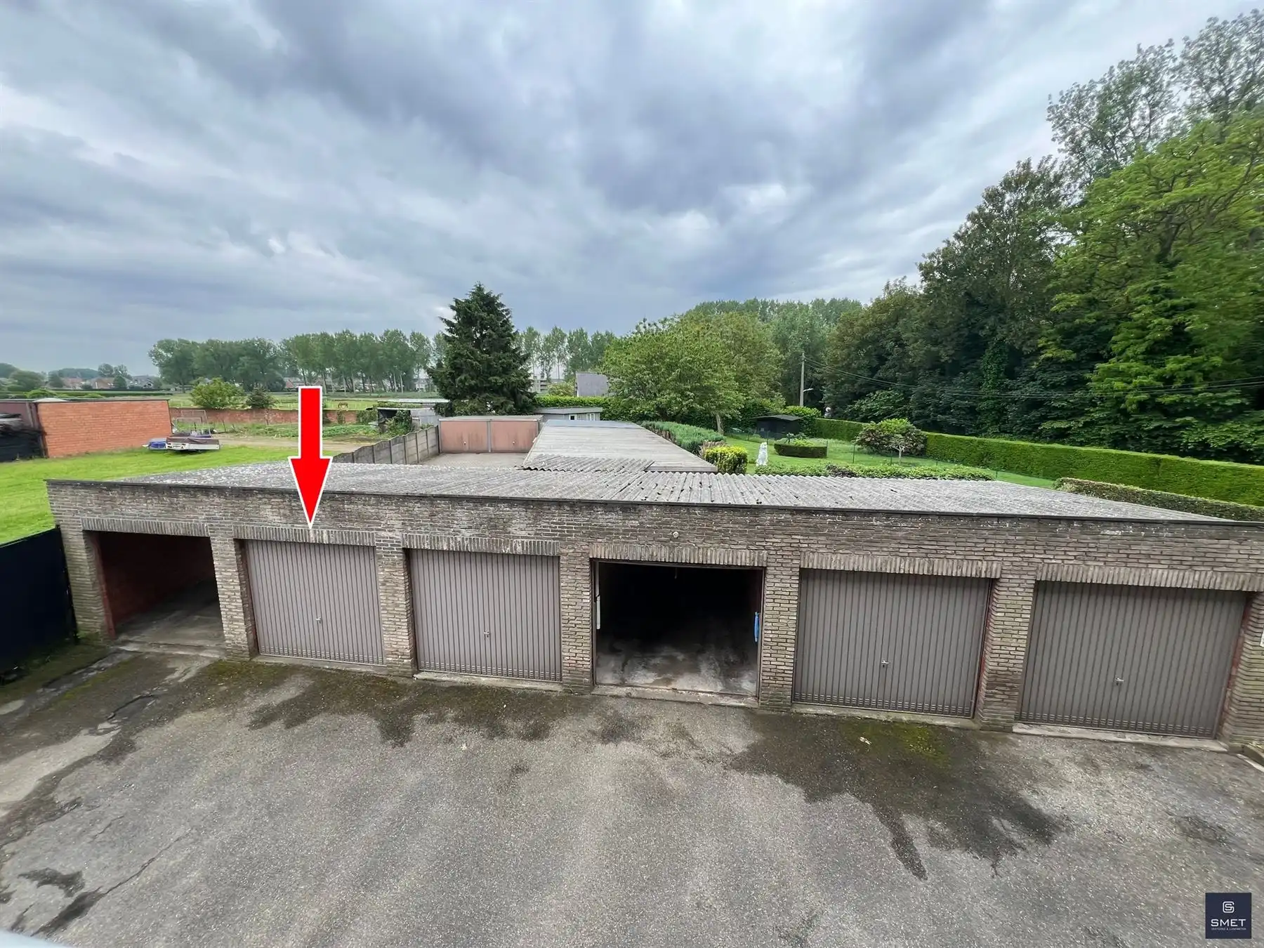 Gerenoveerd appt met 2 slpks, terras en garage foto 25