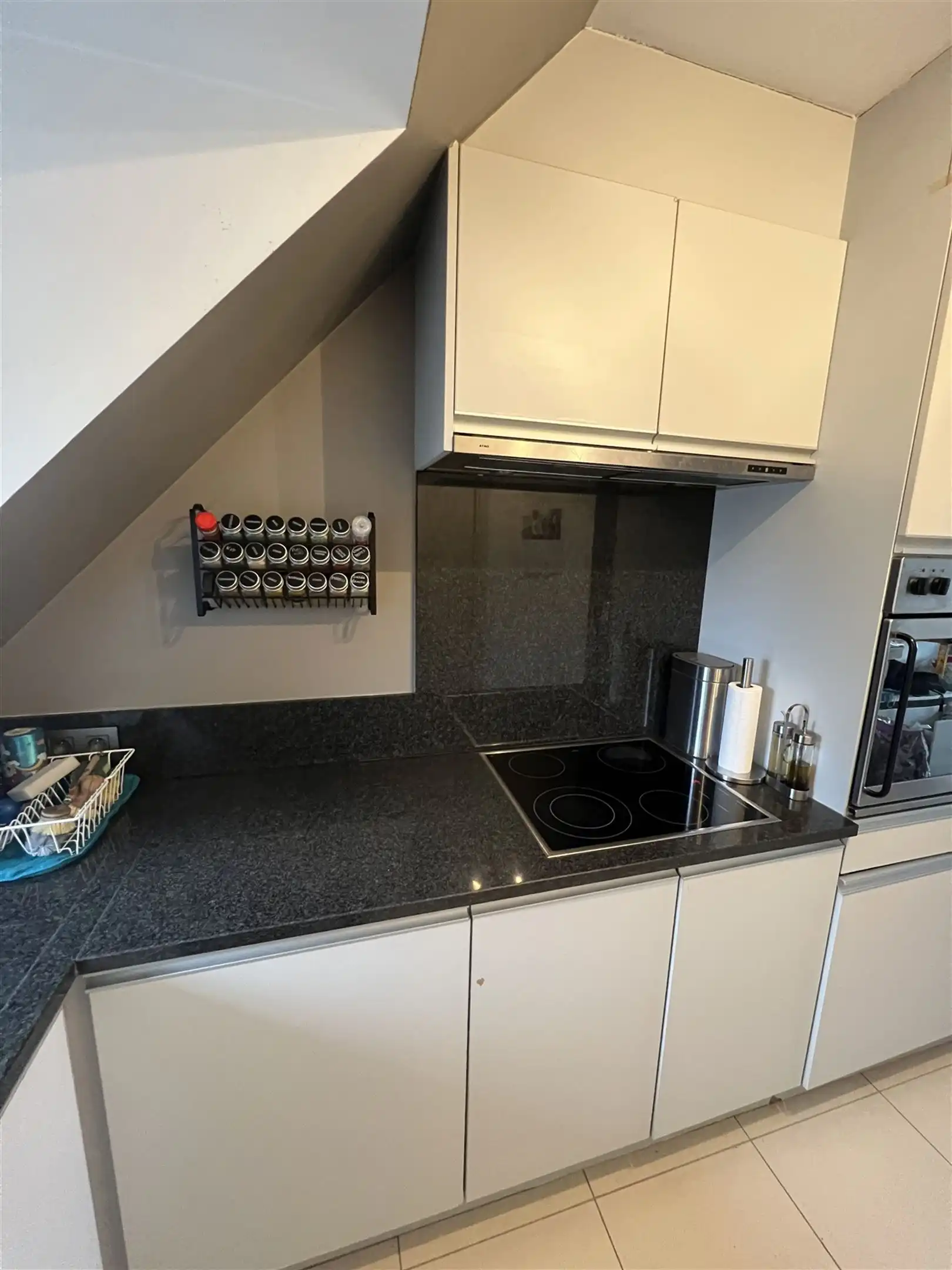 Appartement met 2 slaapkamers en terras. foto 4