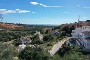 Nieuw te bouwen villa met zicht op golf en zee te Elviria. foto 14