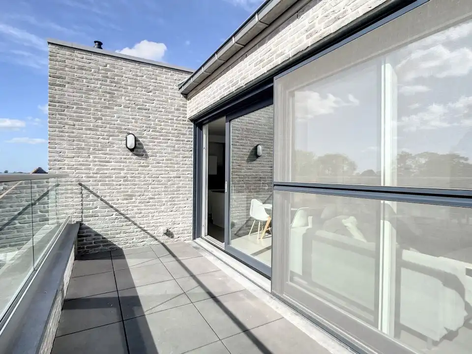 Appartement met 3 slaapkamers in centrum Oostnieuwkerke foto 8