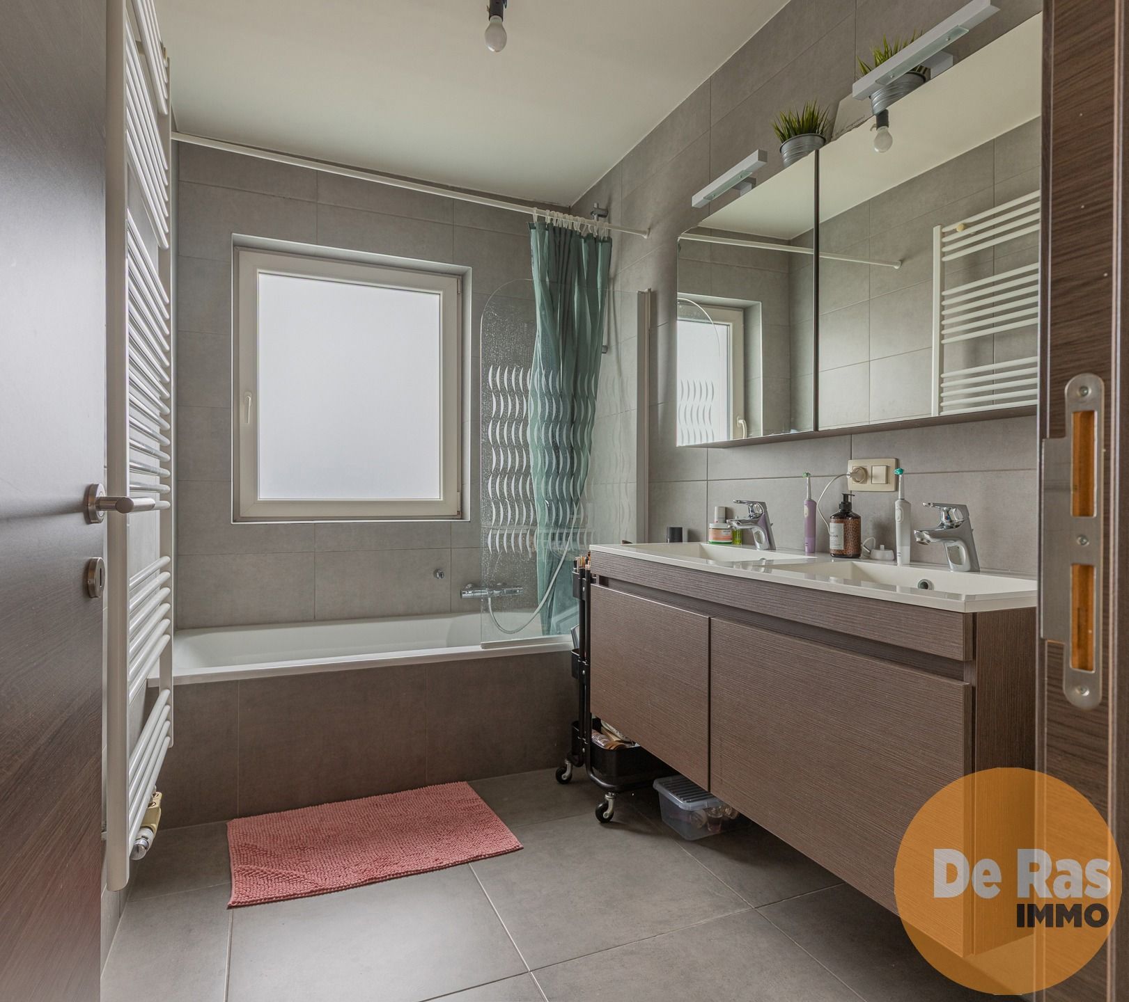 ERPE – Gerenoveerd app. met 2 slpks en terras op toplocatie foto 13