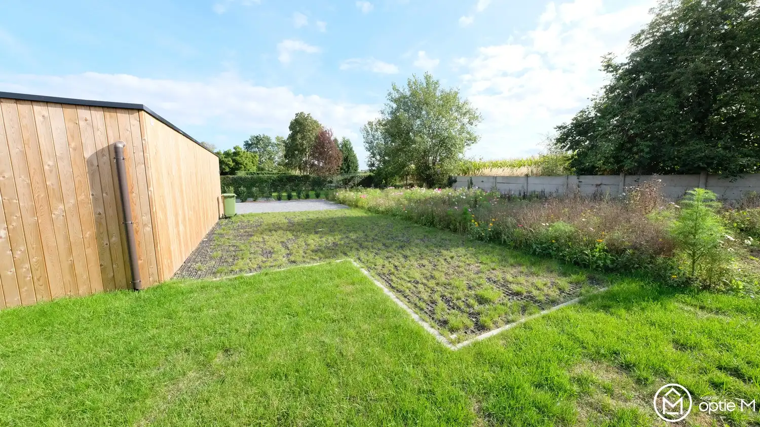 Ruim gelijkvloers appartement te huur in Bilzen – 120 m², tuin en 3 parkeerplaatsen foto 8