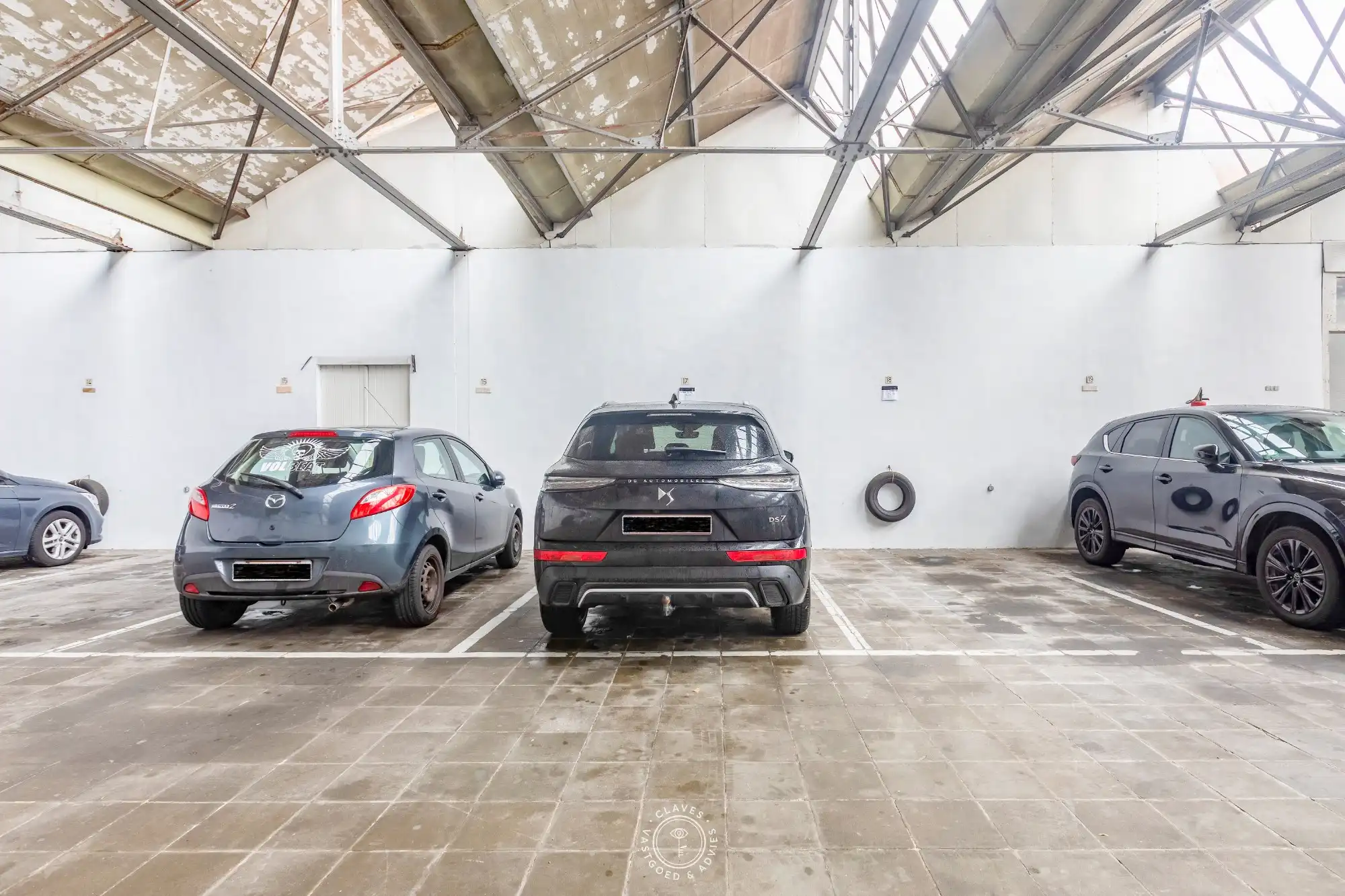 Fijne stadswoning met industriële look op wandelafstand van het station foto 13