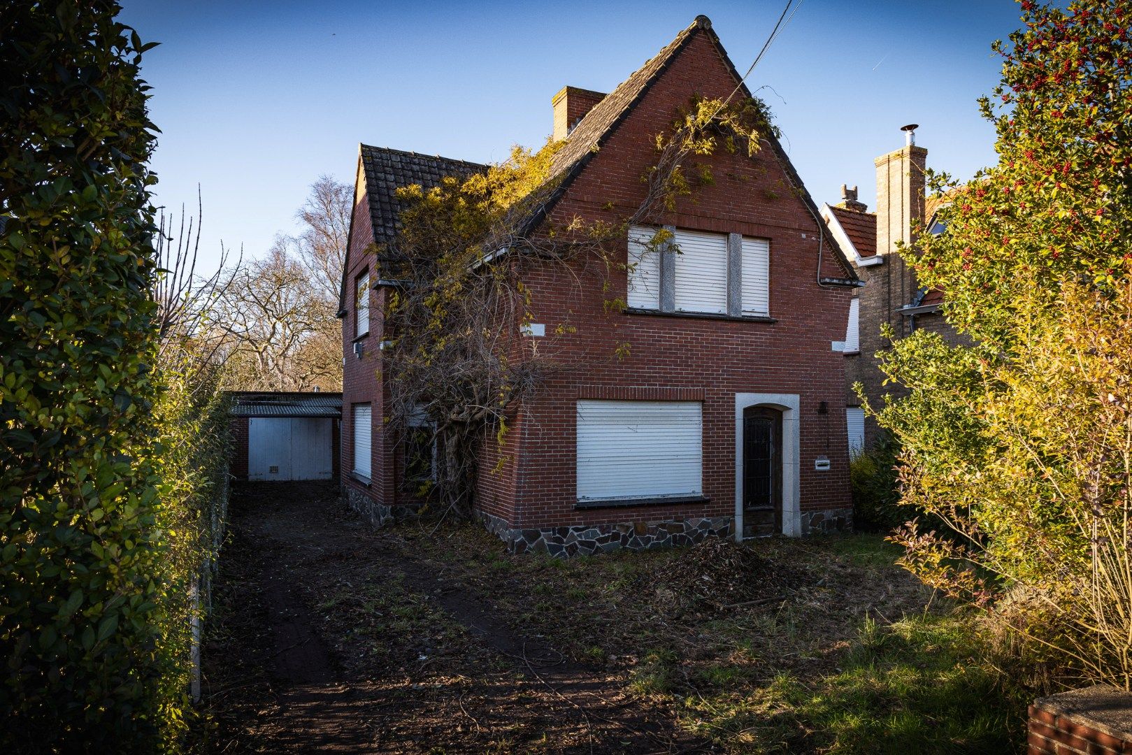 Hoofdfoto van de publicatie: Grondig te renoveren / herop te bouwen woning te Maldegem