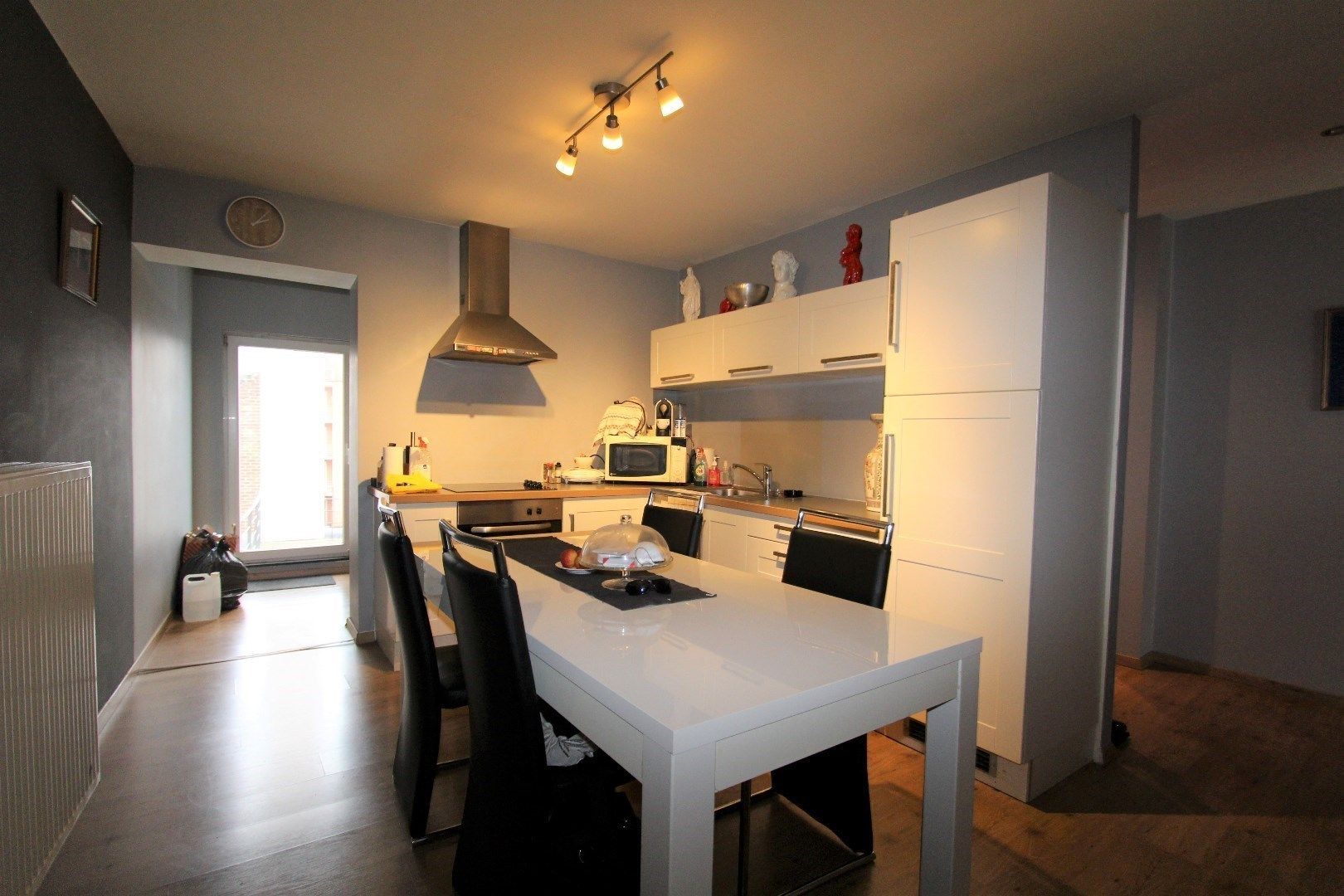 Gezellig appartement met ruim dakterras - centrum Tongeren foto 7