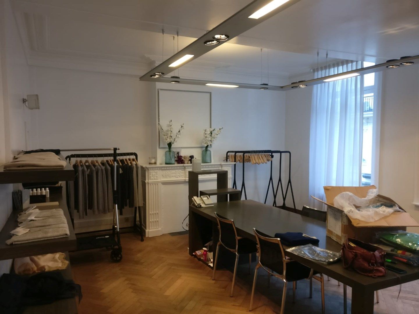 Prachtige winkel te huur foto 11