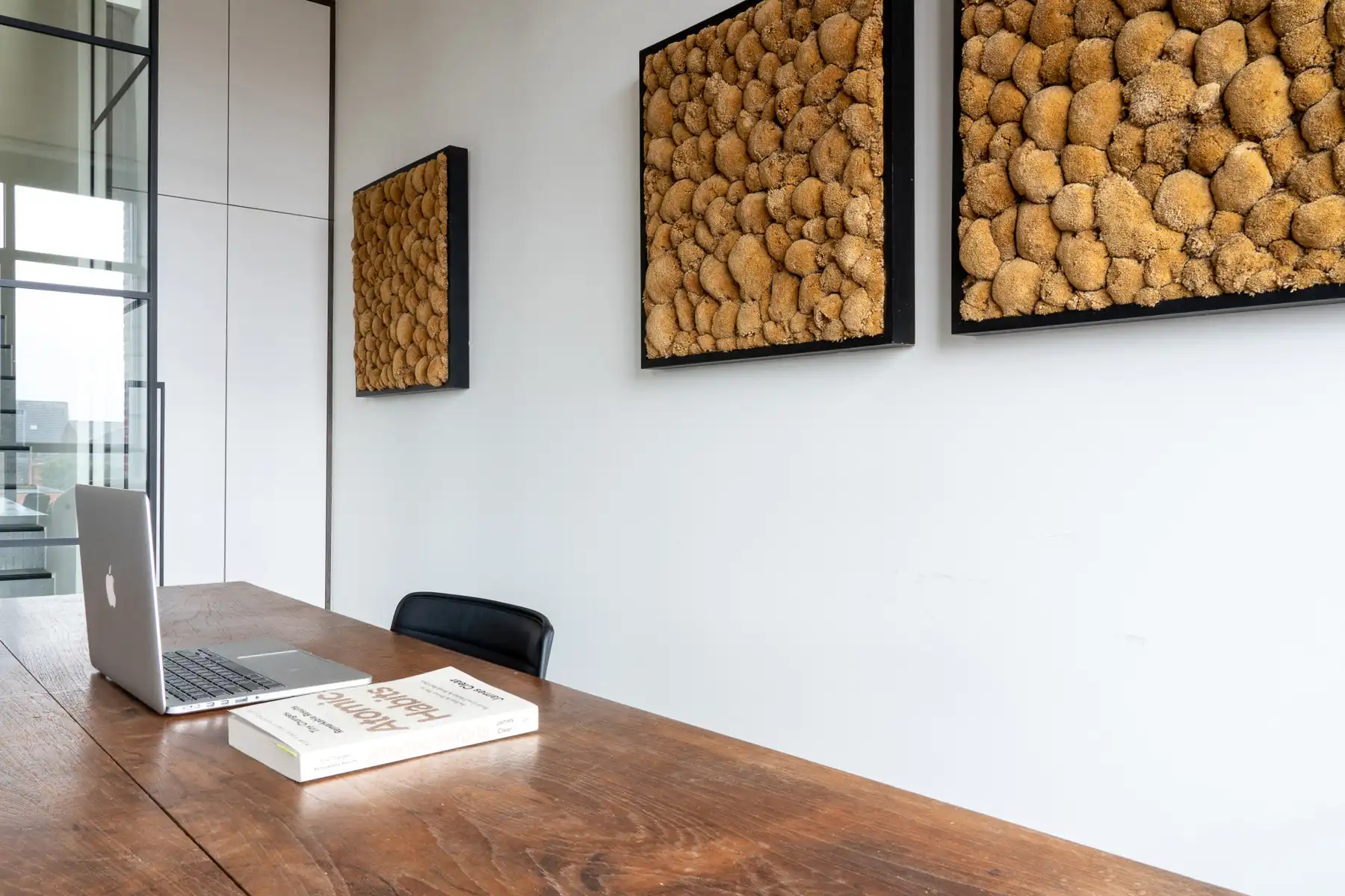 Stijlvol appartement (loft) met groot terras & 2 parkings... foto 6