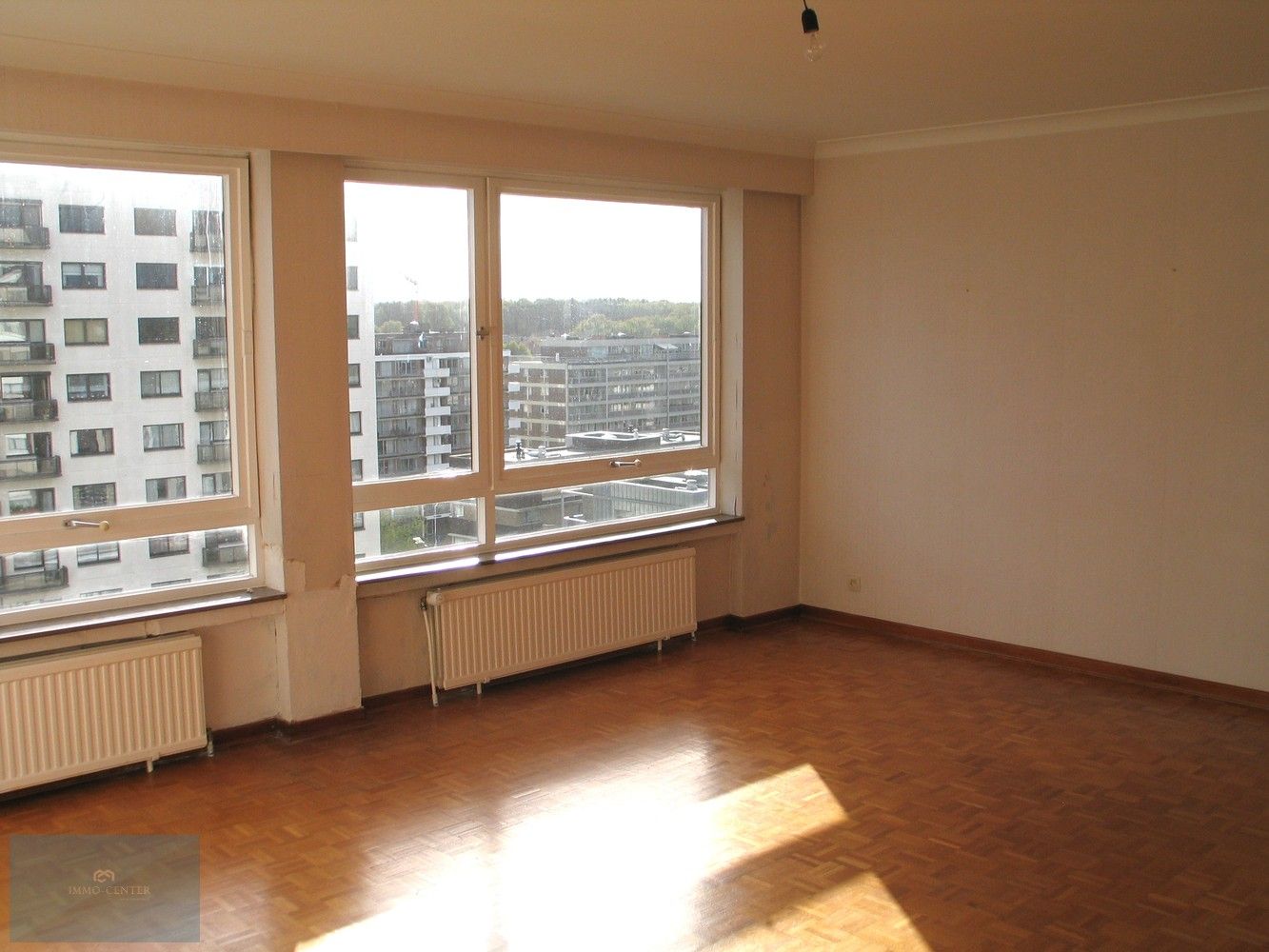 🏡 Instapklaar appartement met 3 slaapkamers in hartje Genk – mét prachtig uitzicht! 🌇 foto 7