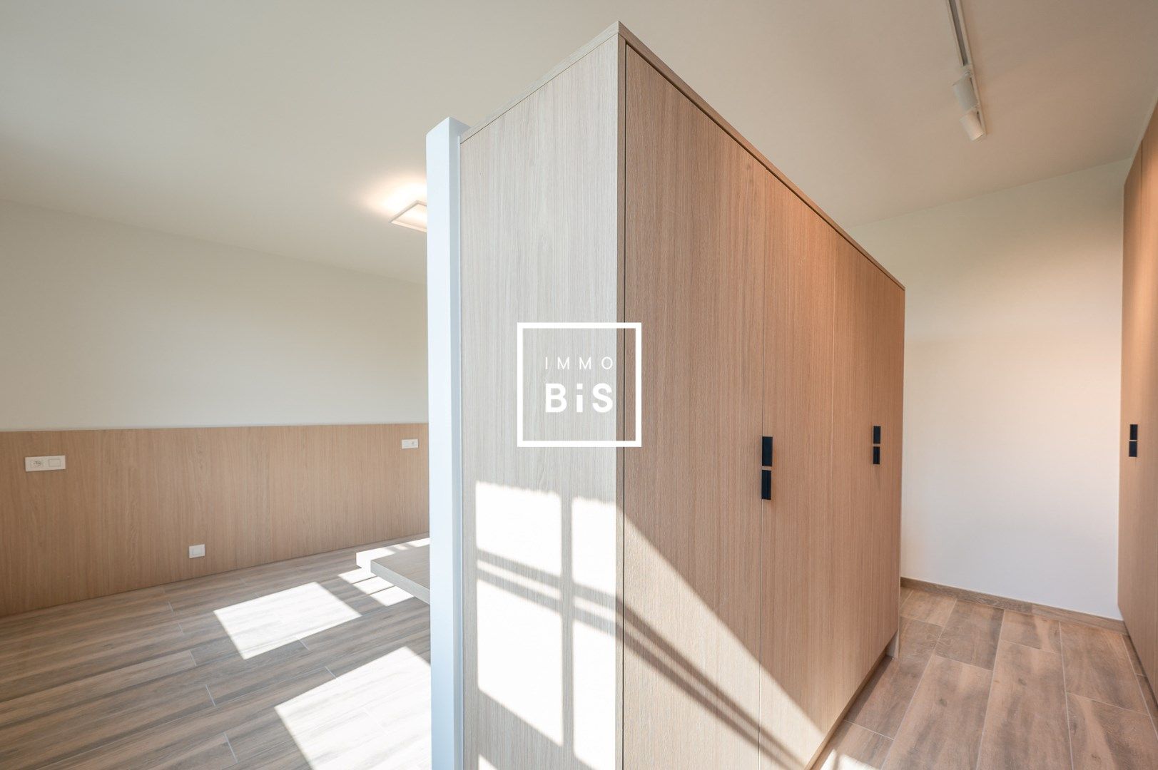 Prachtig afgewerkte hoekwoning, zeer rustig gelegen nabij het centrum foto 9