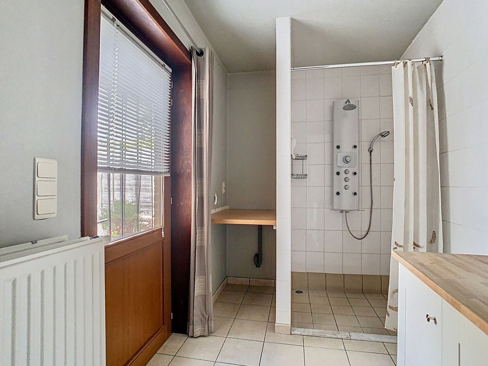 Instapklare woning met 3 SLPK, 2 badkamers, Garage én Tuin! foto 8