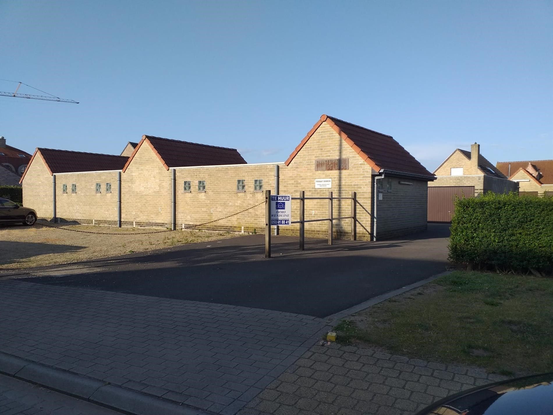 Afgesloten garage - rand Wenduine foto {{pictureIndex}}