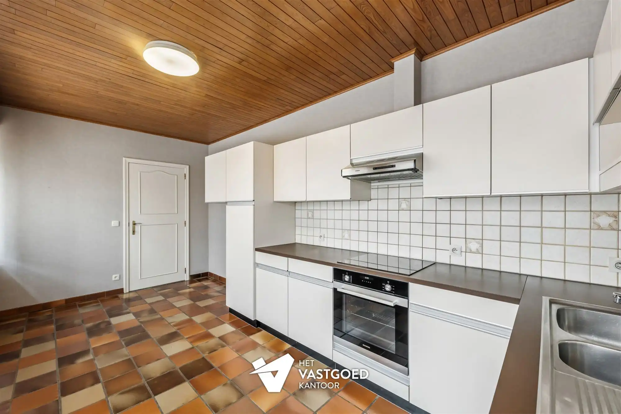 INSTAPKLARE GELIJKVLOERSE WONING OP RUSTIGE LIGGING foto 8