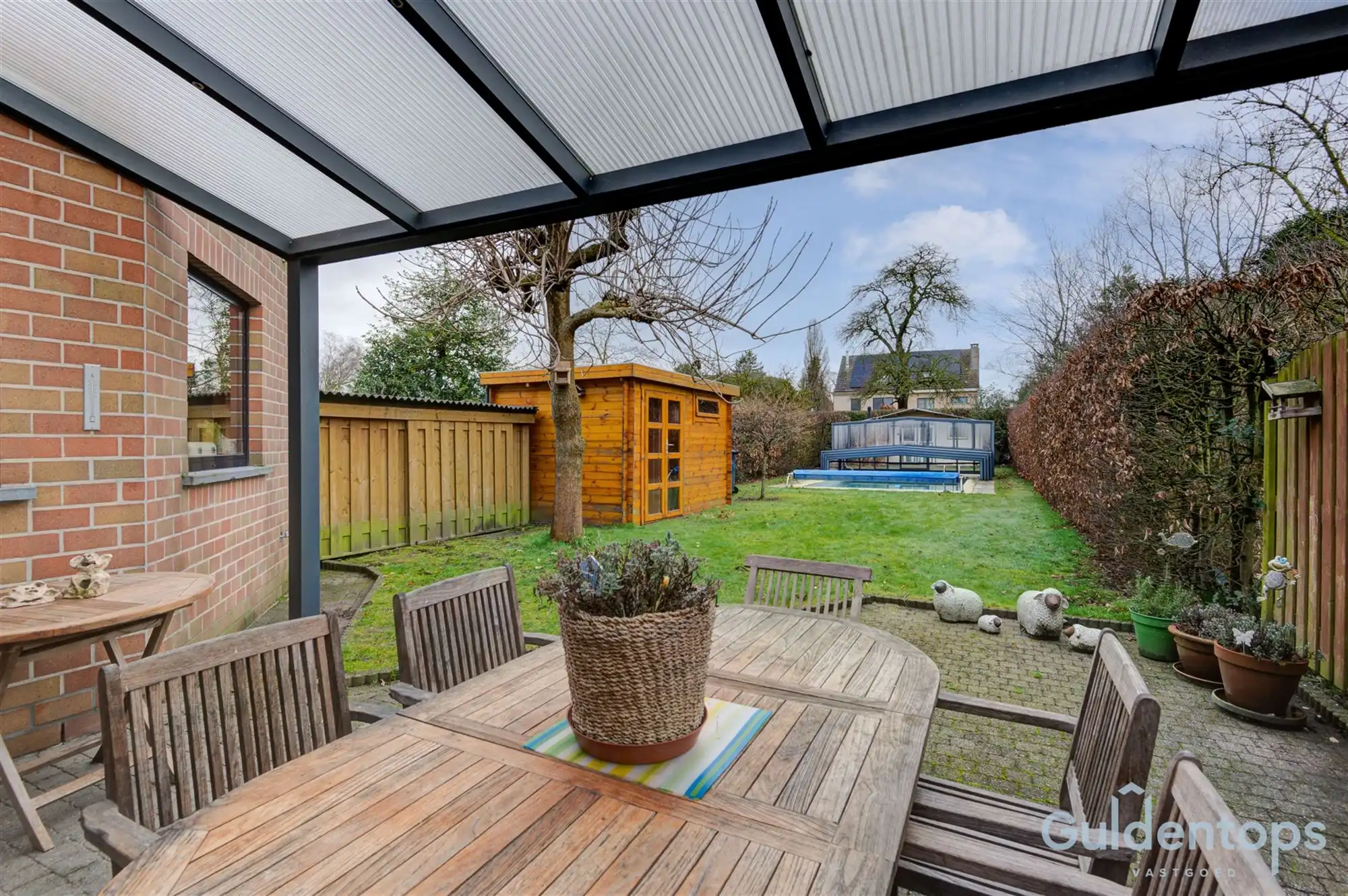 Zeer ruime instapklare half open woning foto 18