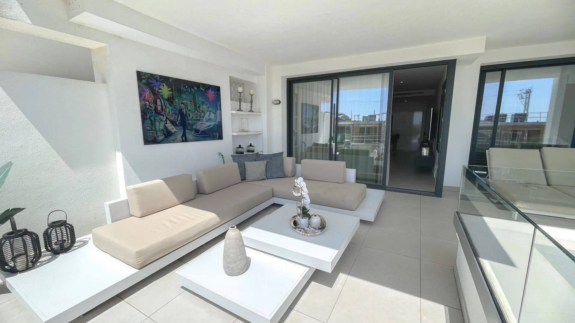 Luxe appartement te koop in een exclusieve urbanisatie nabij Estepona Golf foto 11