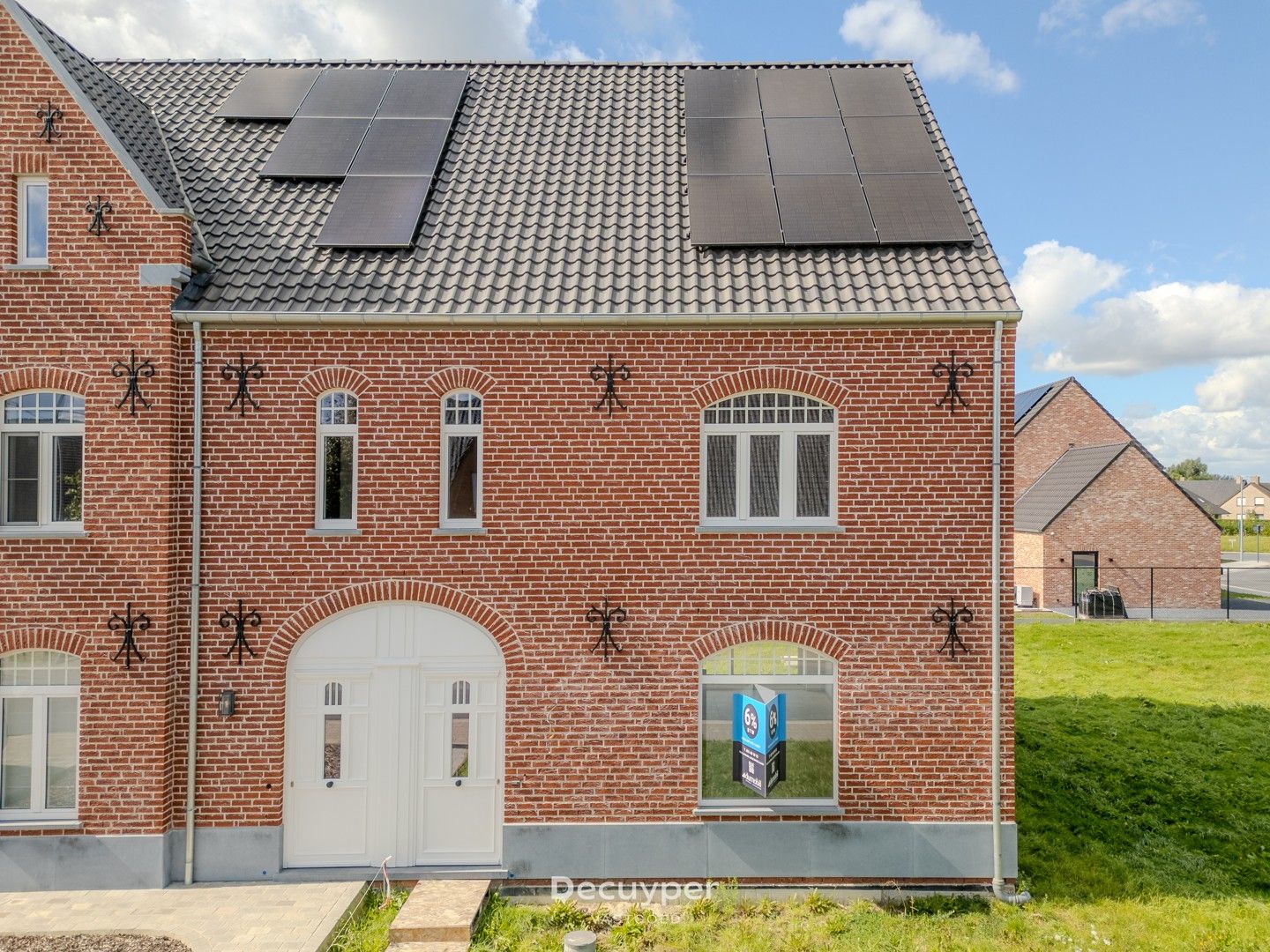 Nieuwbouwwoning  in neogotische stijl aan 6% btw foto 3