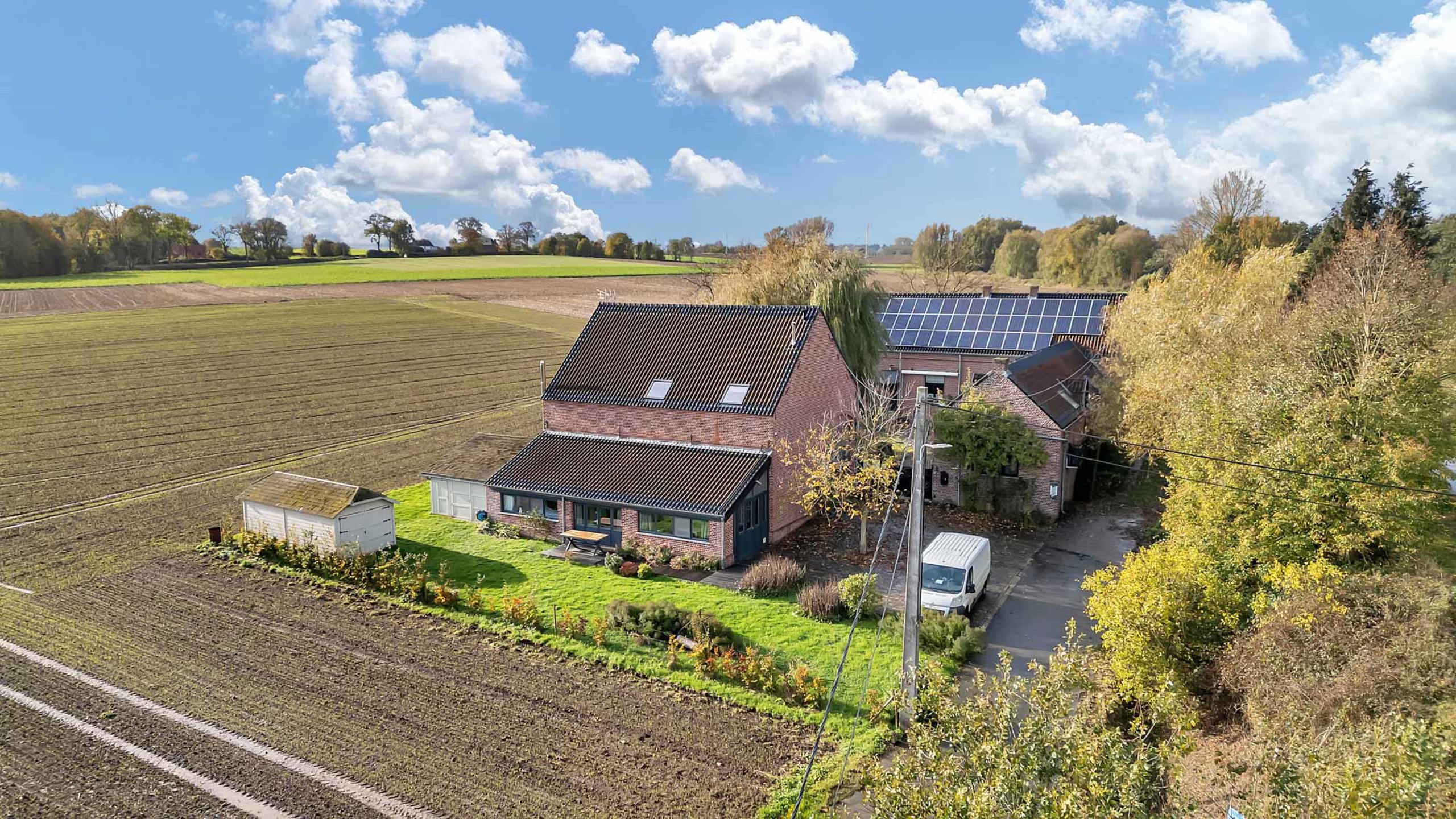 Fantastisch gerenoveerde hoeve met binnenzwembad foto 2