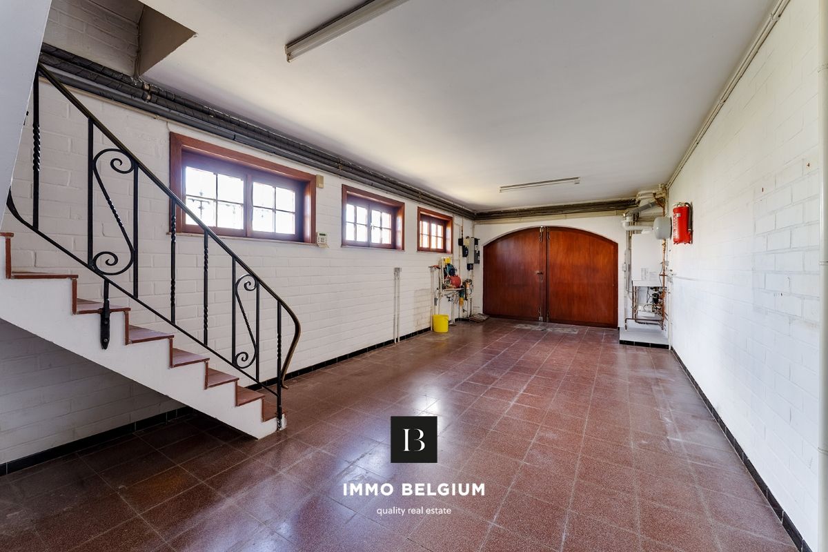 Ruime villa nabij het centrum met veel mogelijkheden foto 6