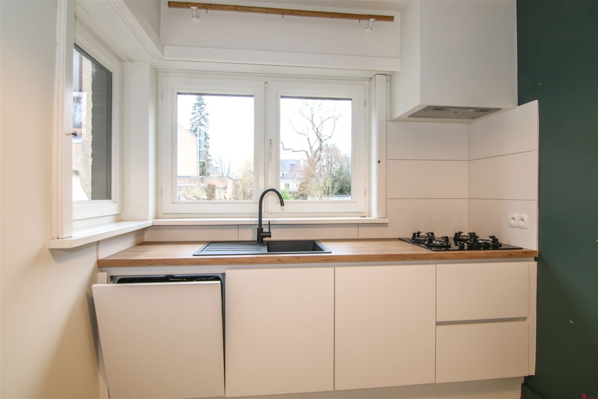 Burgerhuis op topligging in Kortrijk! foto 11