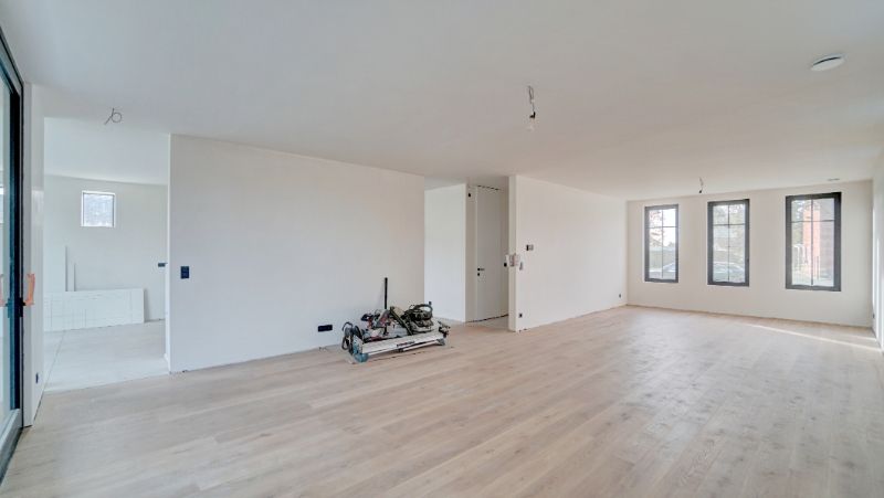 Ruime luxe nieuwbouwvilla van 368m² op 6 are 36 ca foto 4