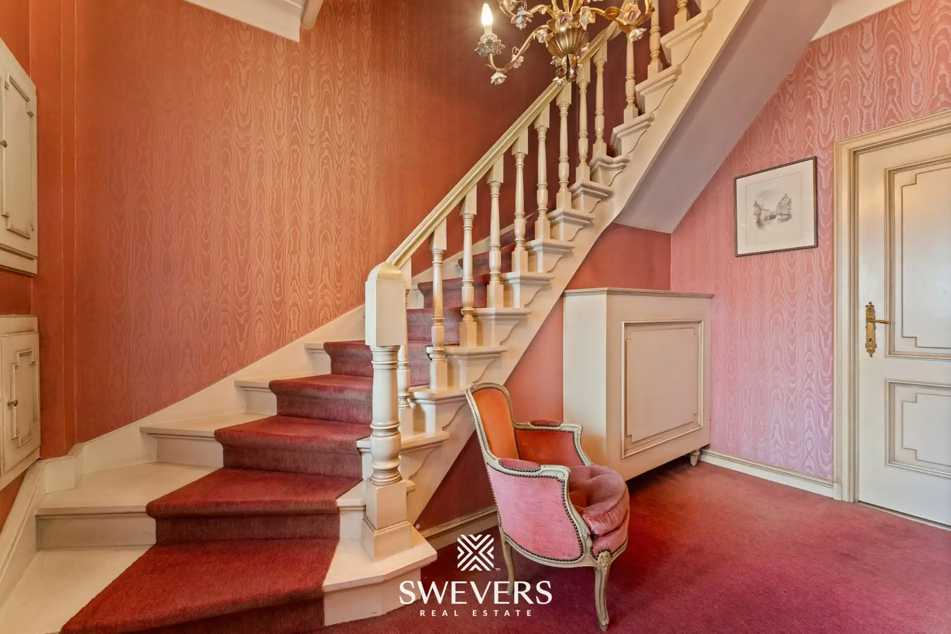 Karaktervolle halfopen bebouwing met uitzonderlijk potentieel en zonnige tuin nabij Hasselt centrum foto 16