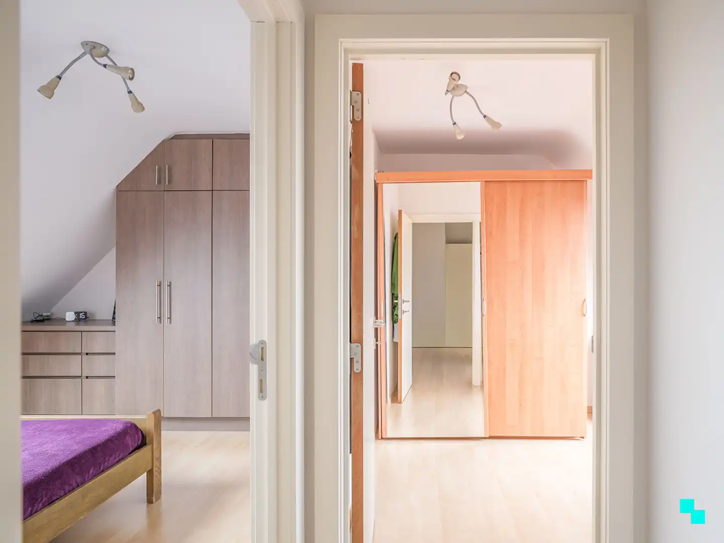 Lichtrijk duplexappartement met drie slaapkamers aan de rand van Gent foto 19