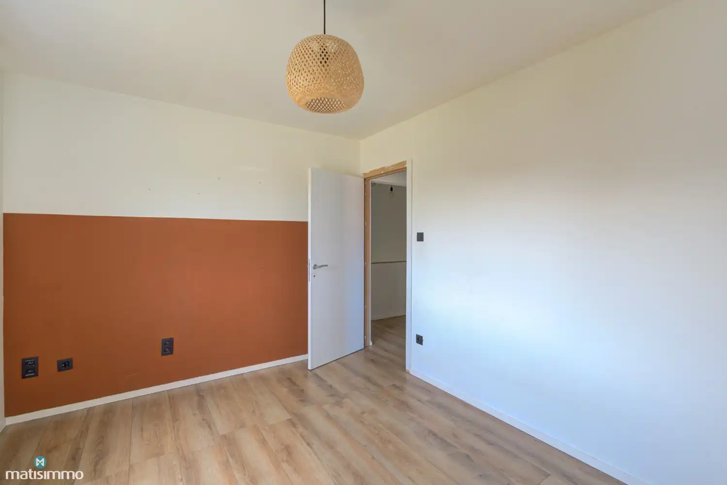 RECENTE EN ENERGIEZUINIGE WONING MET 3 SLAAPKAMERS, RUIM ZUIDWESTGERICHT PERCEEL VAN 3.357 M² EN GARAGE TE WELLEN foto 22