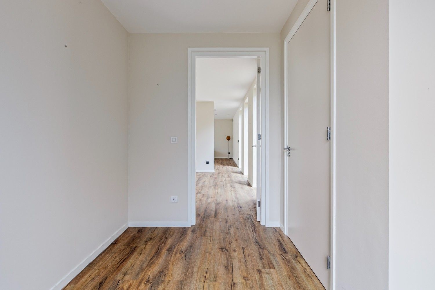 Ruime, energiezuinige bungalow op een toplocatie in residentiële villawijk foto 5