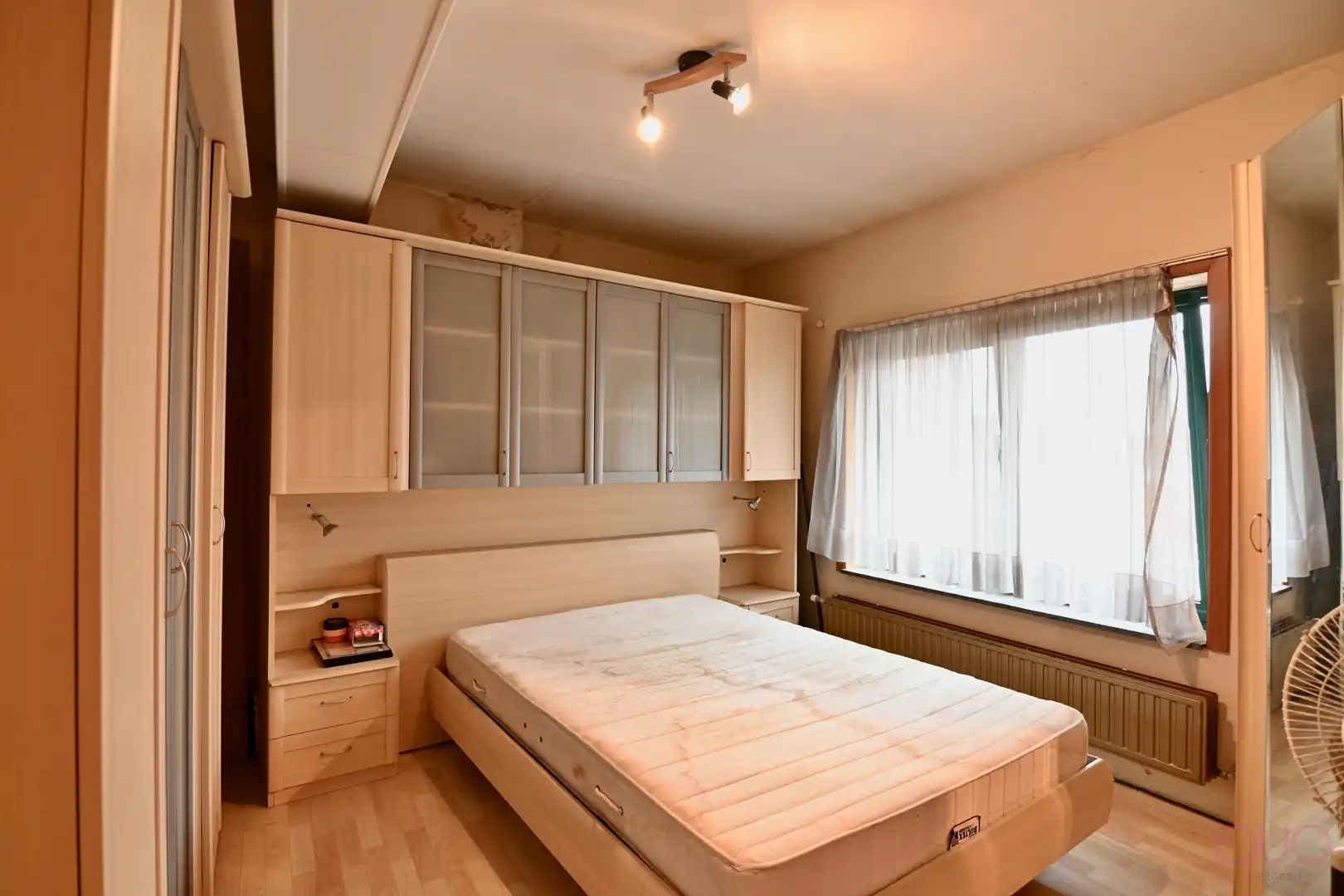 Polyvalent handelshuis met woonst vlakbij het Sint-Trudo Ziekenhuis foto 12