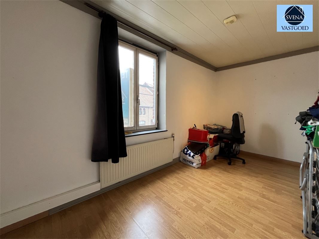 APPARTEMENT MET 4 SLAAPKAMERS NABIJ CENTRUM VIANE foto 10