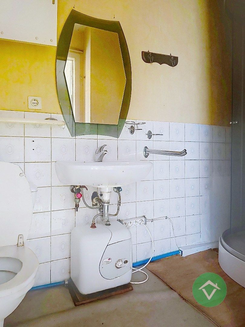 Woning met kleine loods te Gistel  foto 15