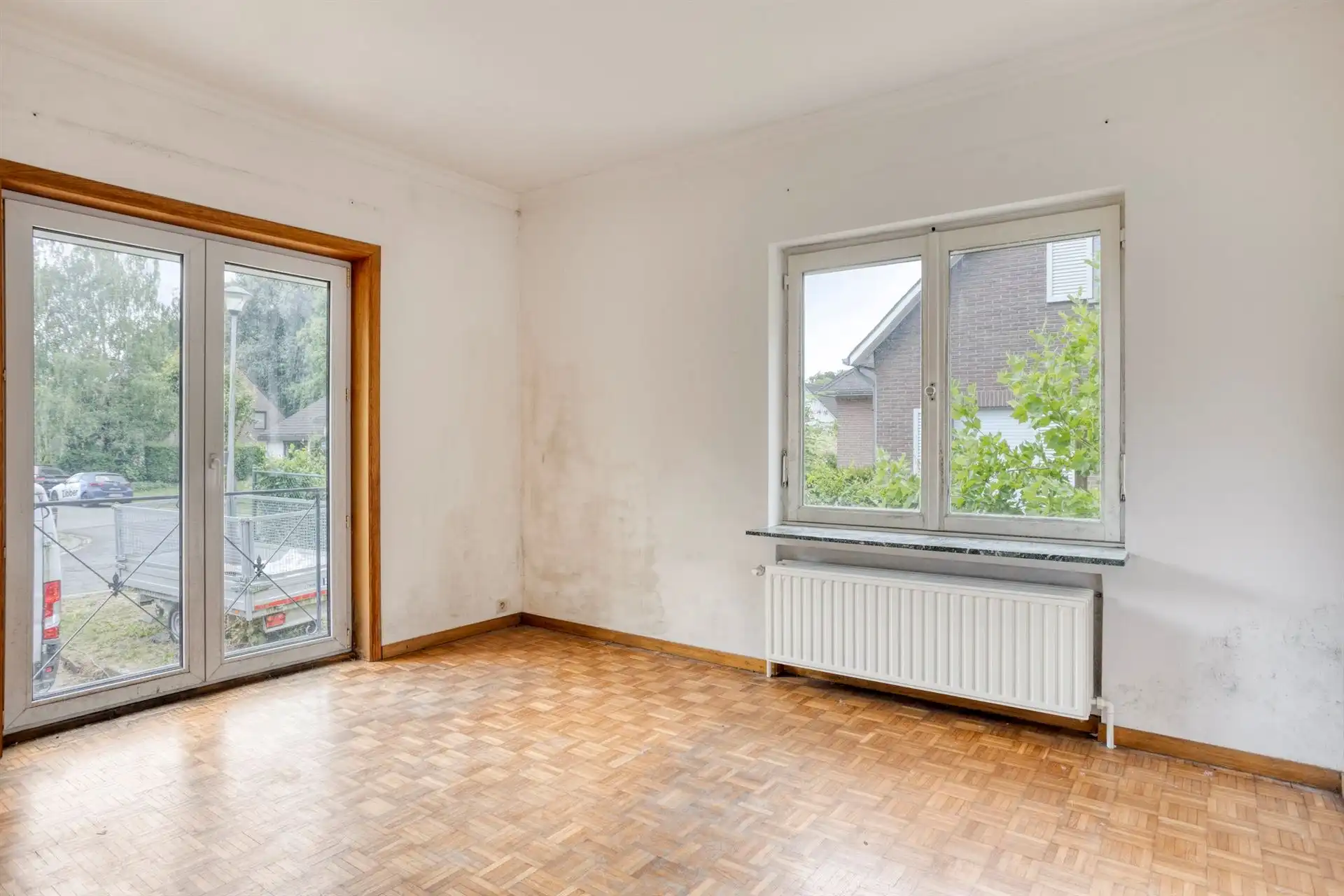 Klassieke villa met enorm potentieel in rustige wijk foto 15