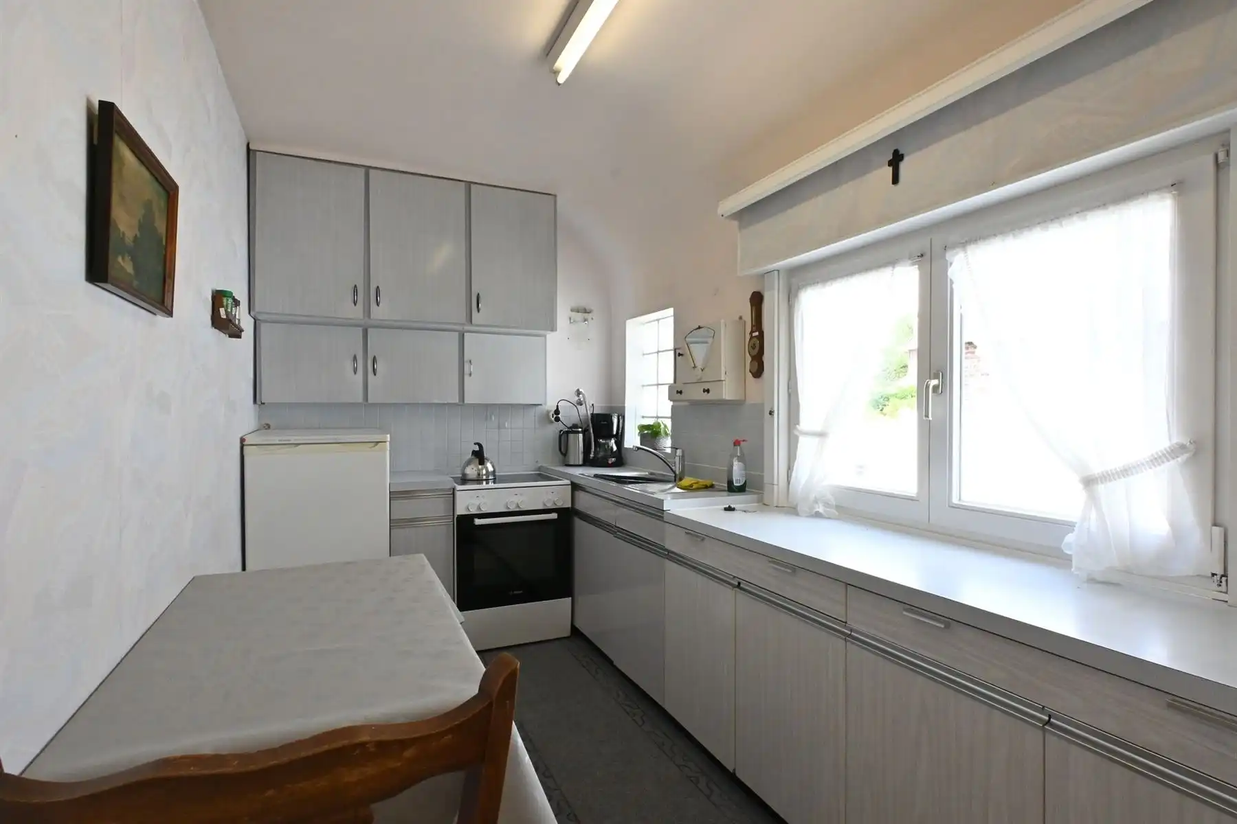 Goed onderhouden woning in het centrum van Anzegem foto 5