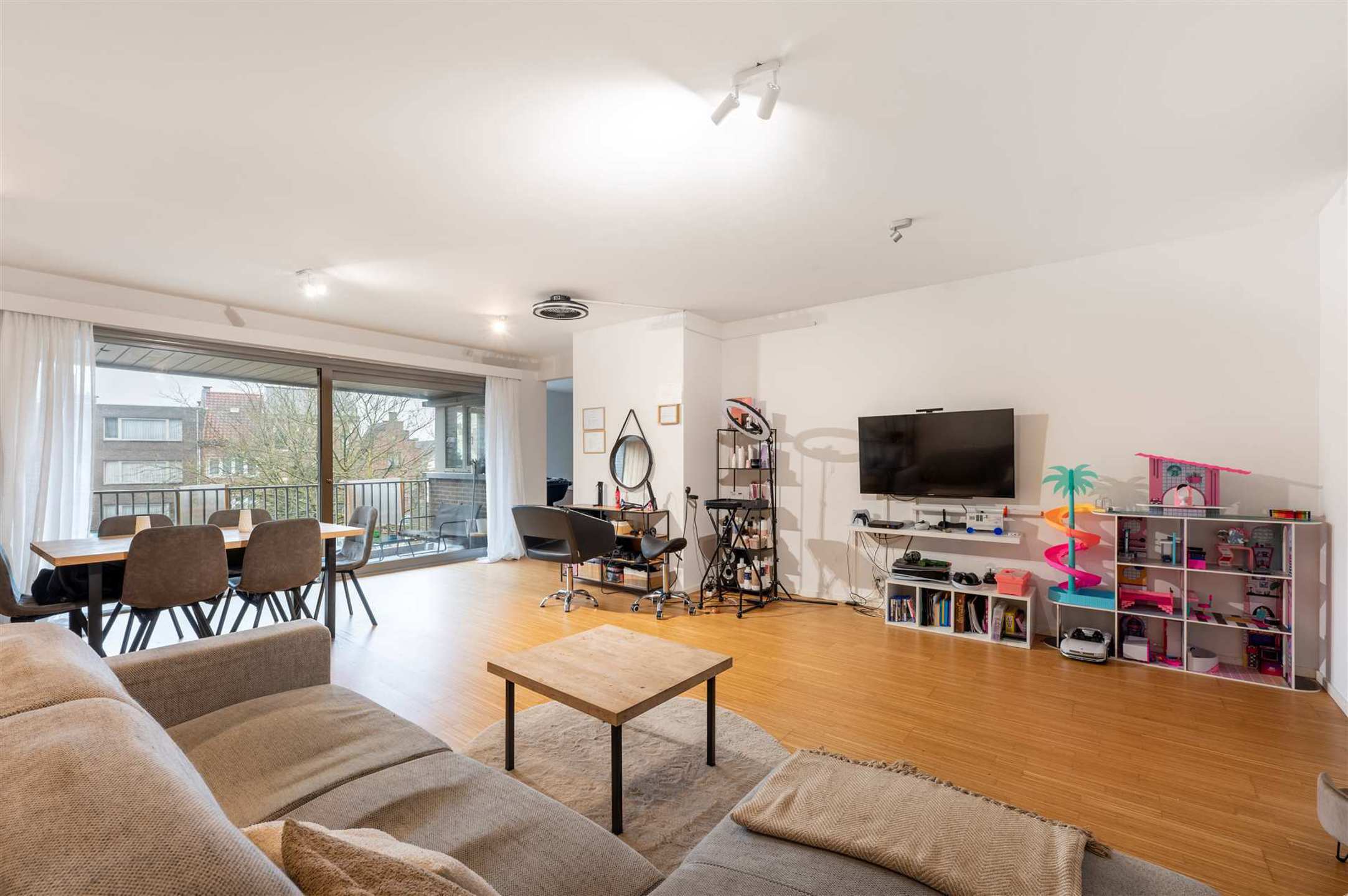 Modern & trendy appartement incl. garage foto 20