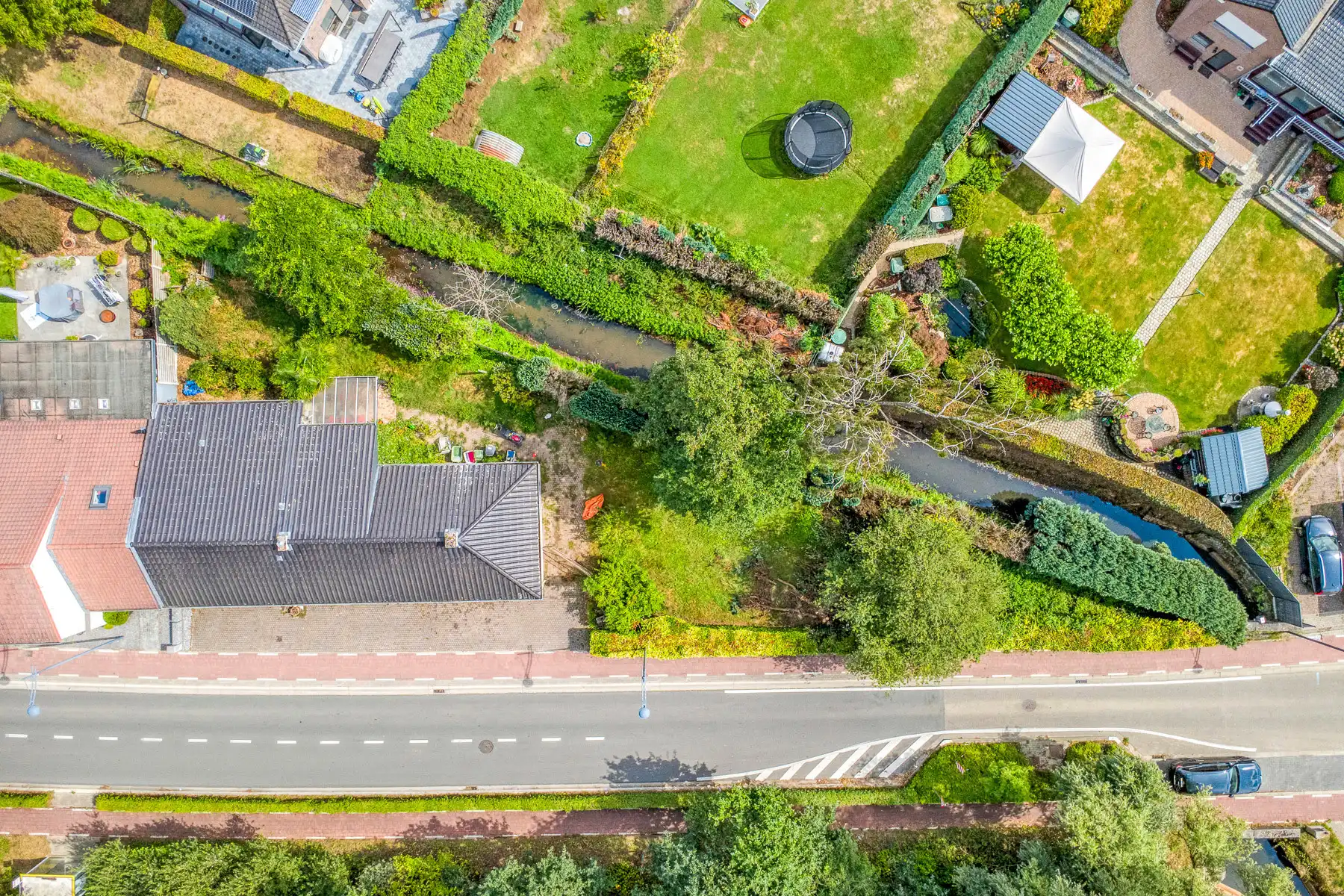 Landelijke laagbouw woning vol potentieel foto 26