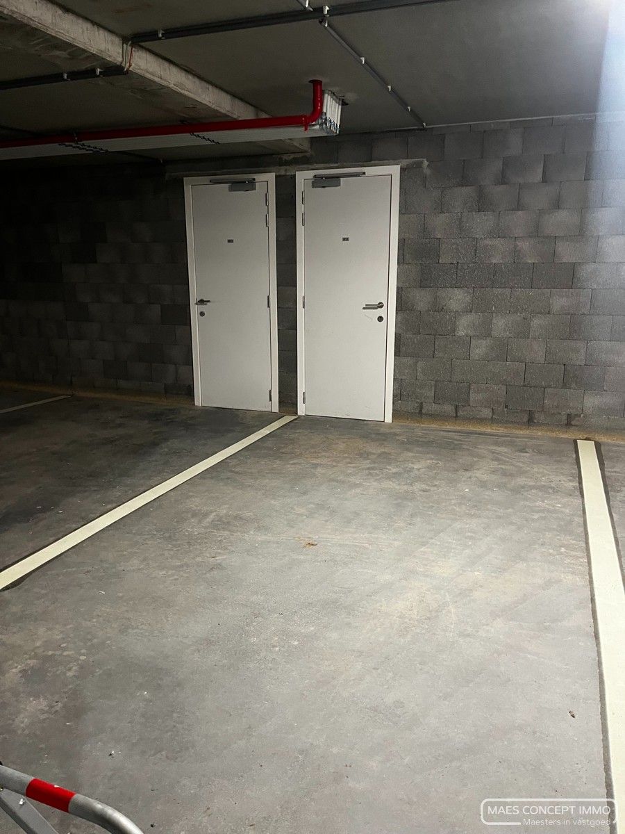 Prachtige penthouse te huur met 2 slaapkamers, terras voor- en achteraan in Vichte foto 25