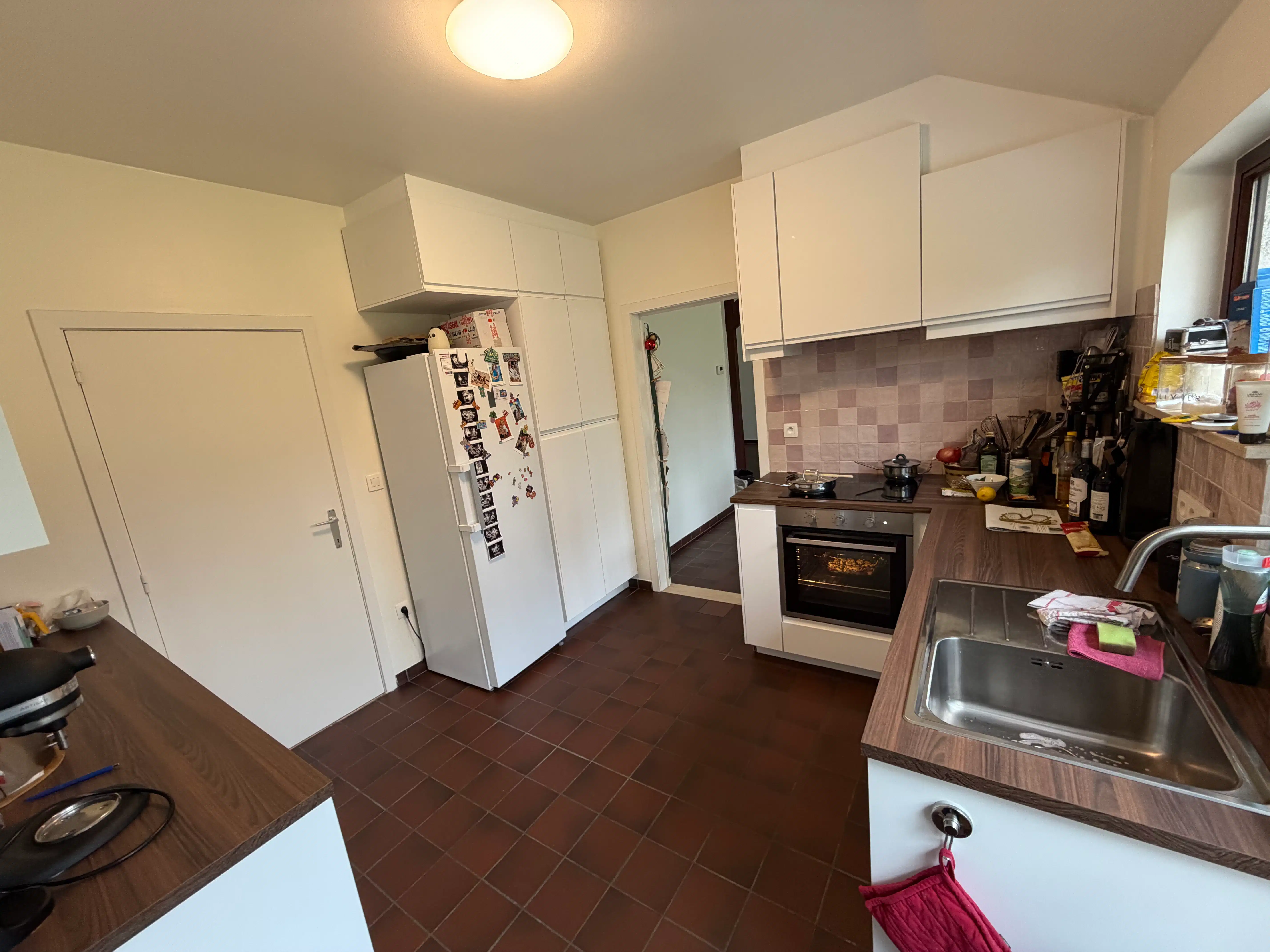 Genk, Winterslagstraat 251: Ruime gezinswoning met 3 slaapkamers, garage en zuidwest-gerichte tuin ! foto 8