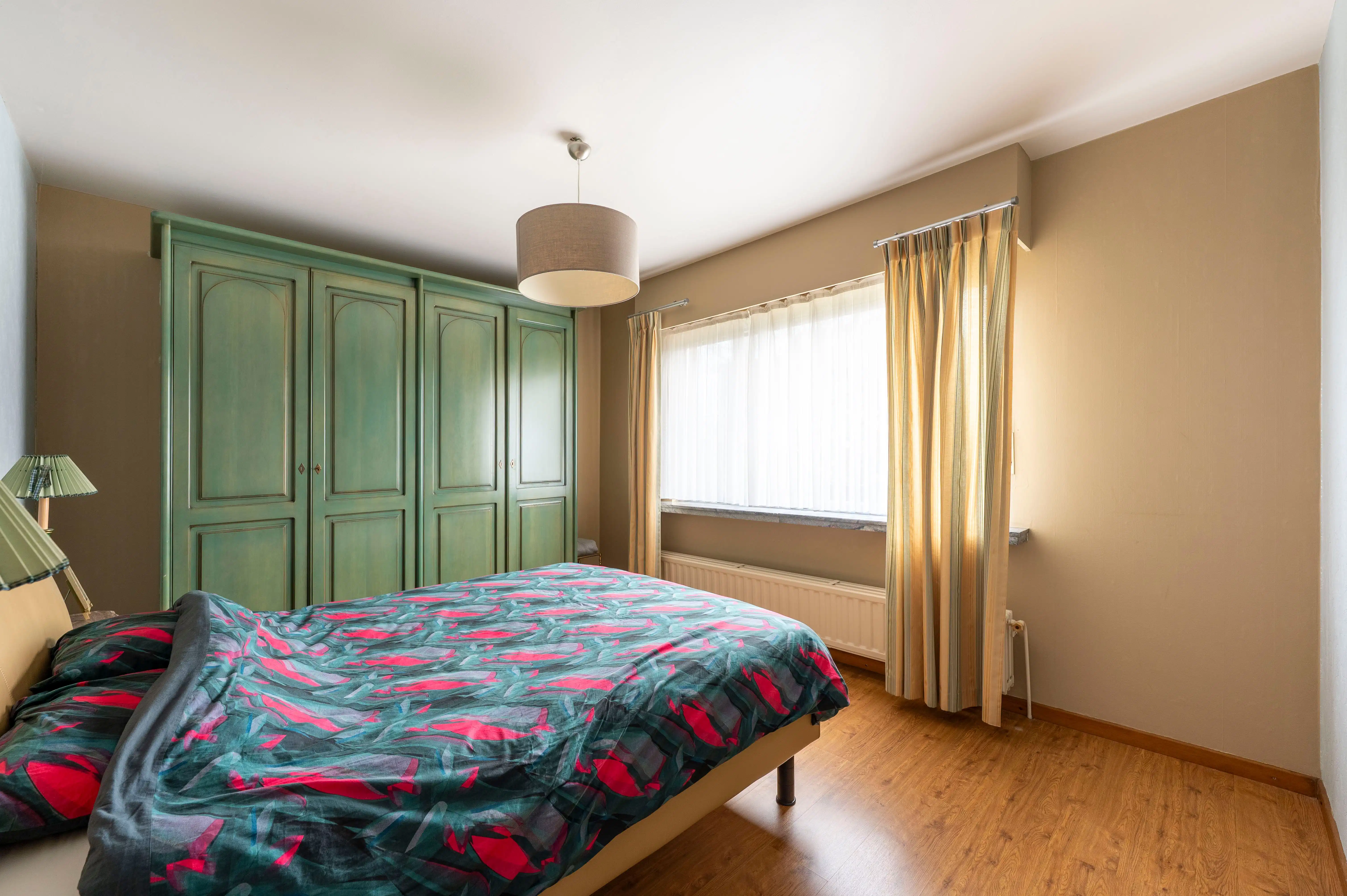 Te renoveren laagbouwvilla in een gegeerde wijk in Ekeren! foto 11