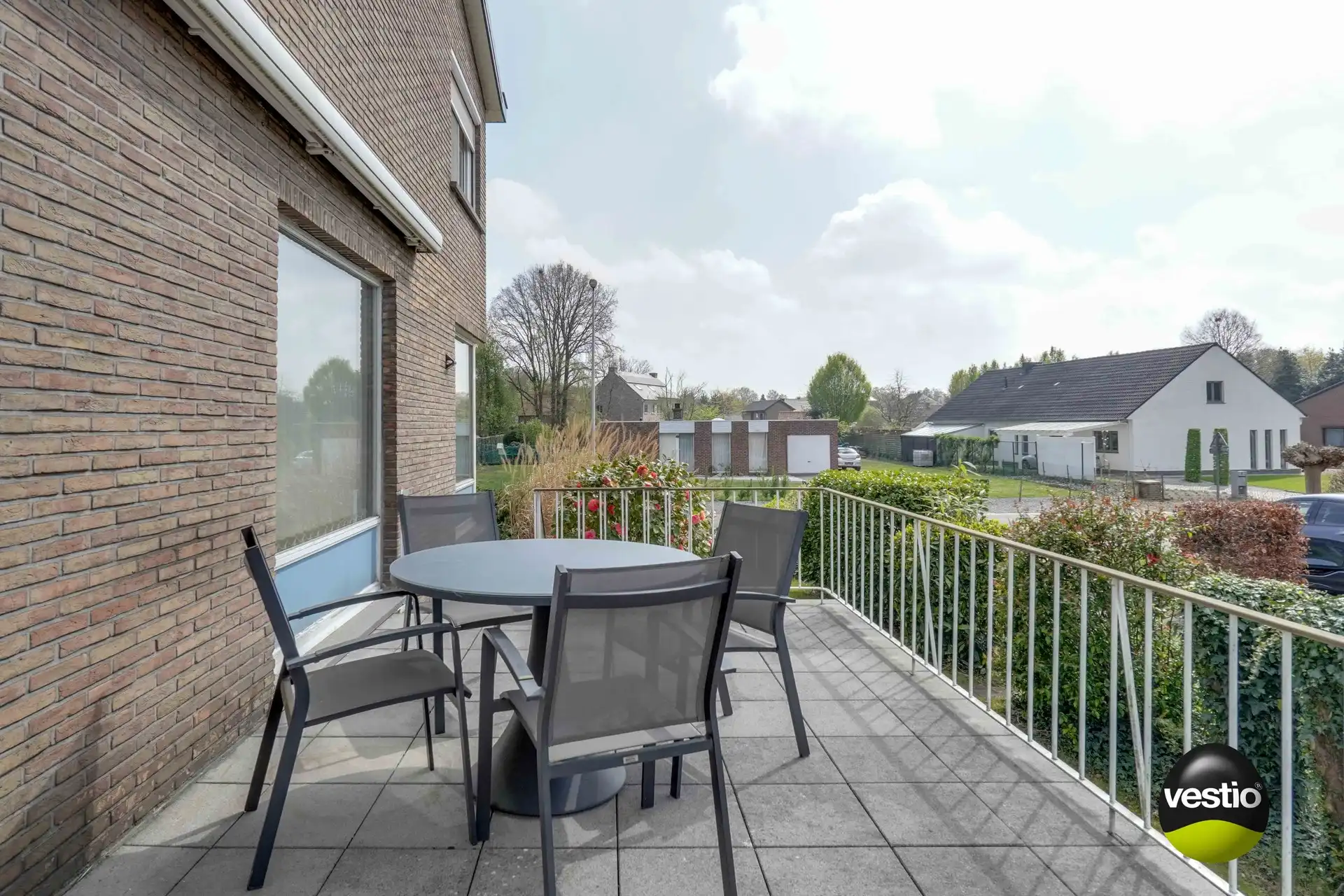 RUSTIG GELEGEN WONING OP 9,64 ARE foto 15