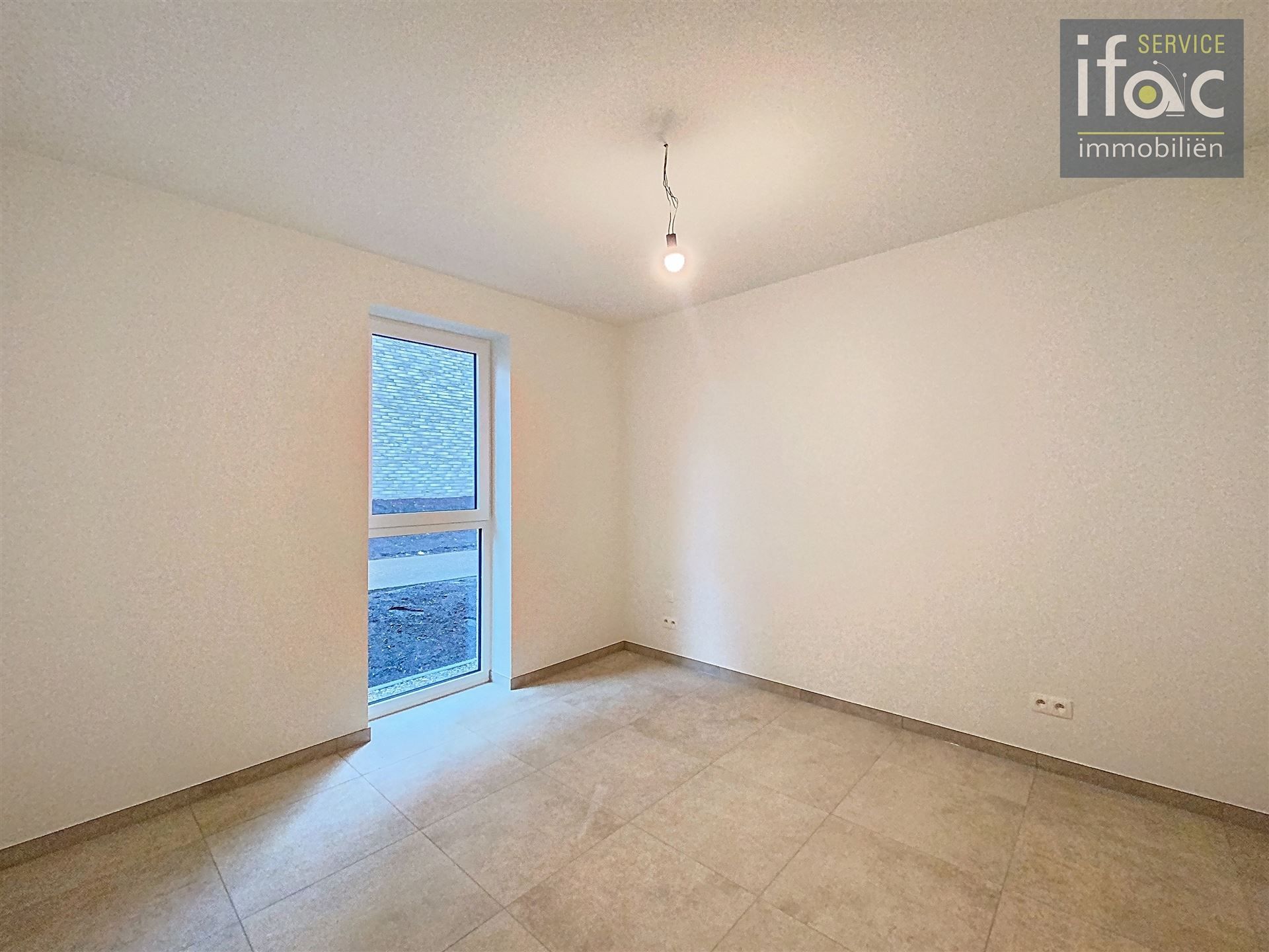 Nieuwbouw appartement met terras en ondergrondse staanplaats foto 8