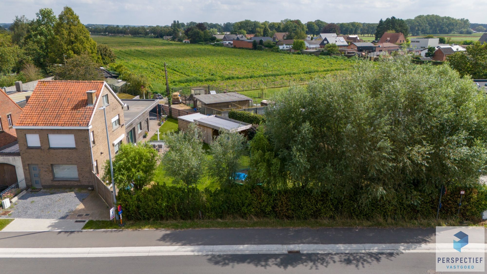 RECENT GERENOVEERDE woning met 3 slaapkamers, carport en zonnige tuin foto 19