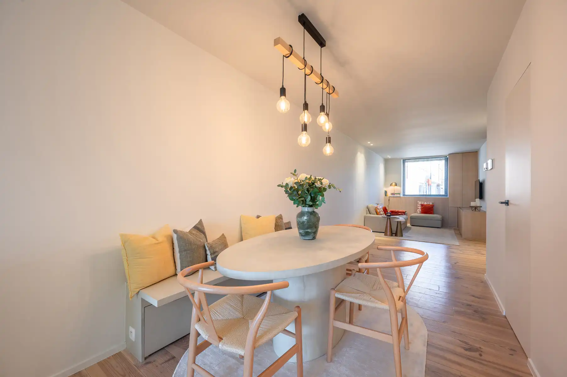 Volledig vernieuwde, gezellige woning foto 2
