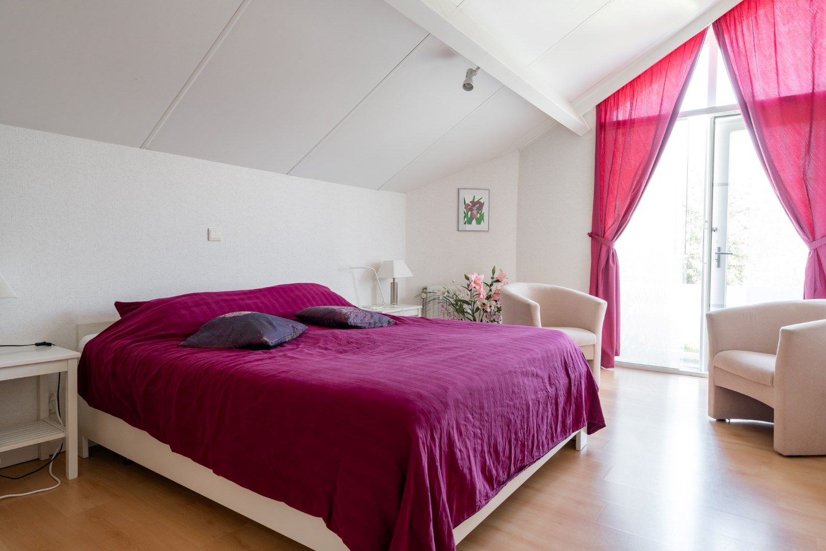  IN OPTIE!  Instapklare woning met buitenzwembad te koop! foto 23