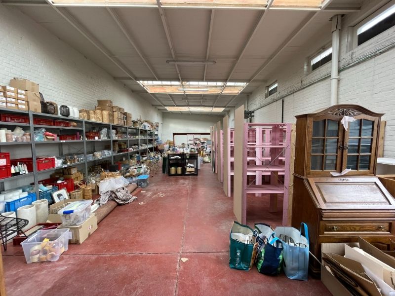 * COMPROMIS IN OPMAAK * Gerenoveerd bedrijfsgebouw te koop op topligging in Gentbrugge. foto 13