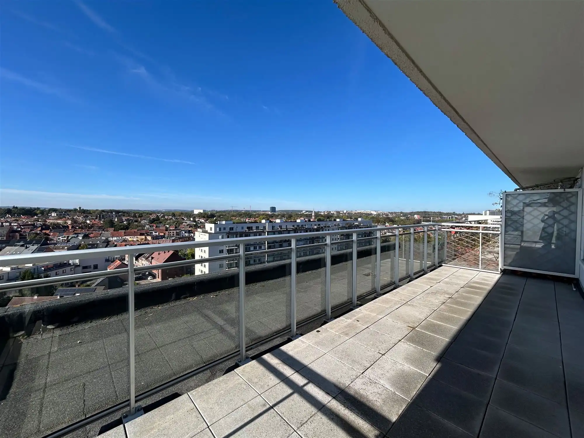 Lichtrijk appartement met panoramisch uitzicht over Leuven! foto 8
