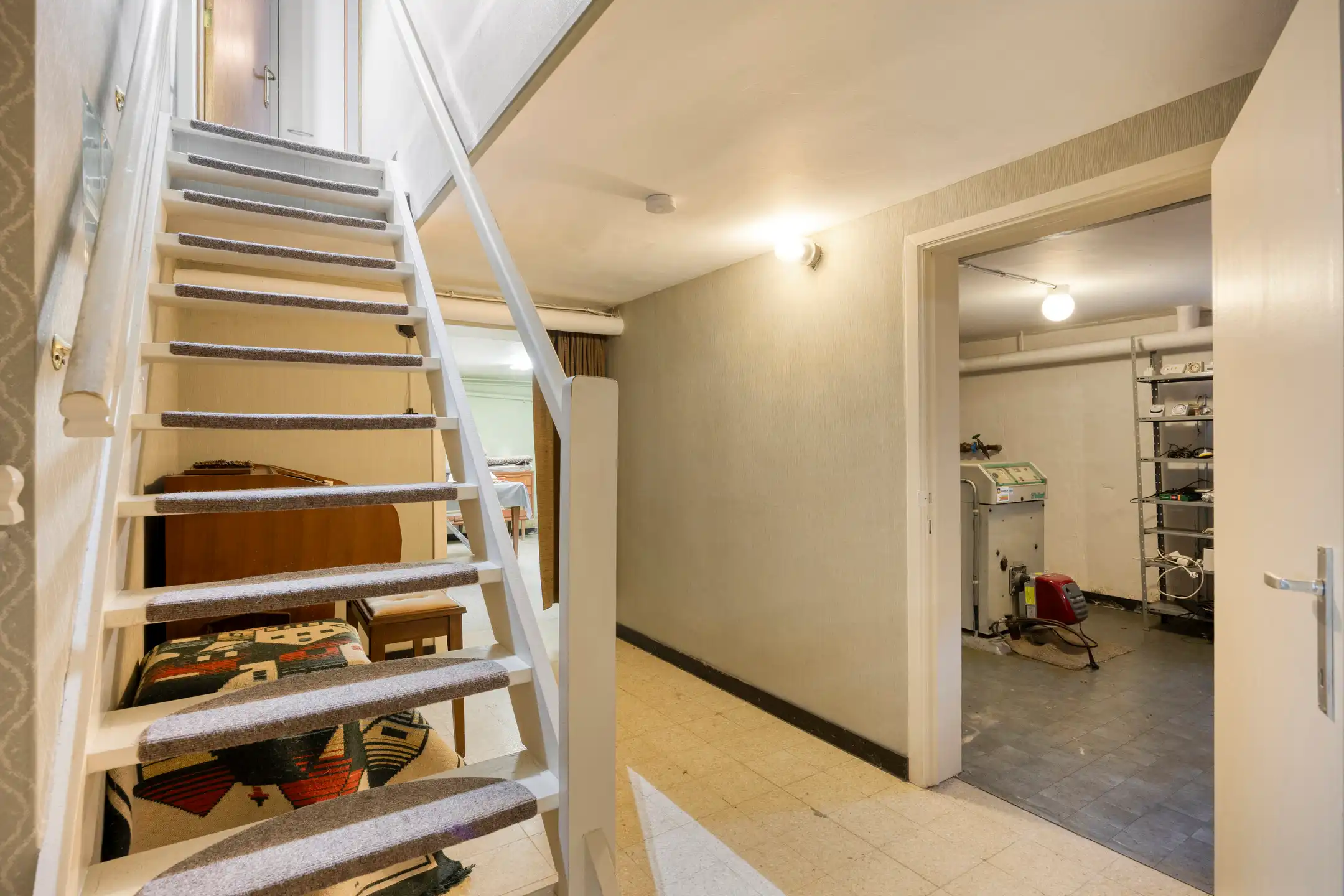 Ruime woning met 4 slaapkamers & bureau op 23are te Holsbeek foto 17