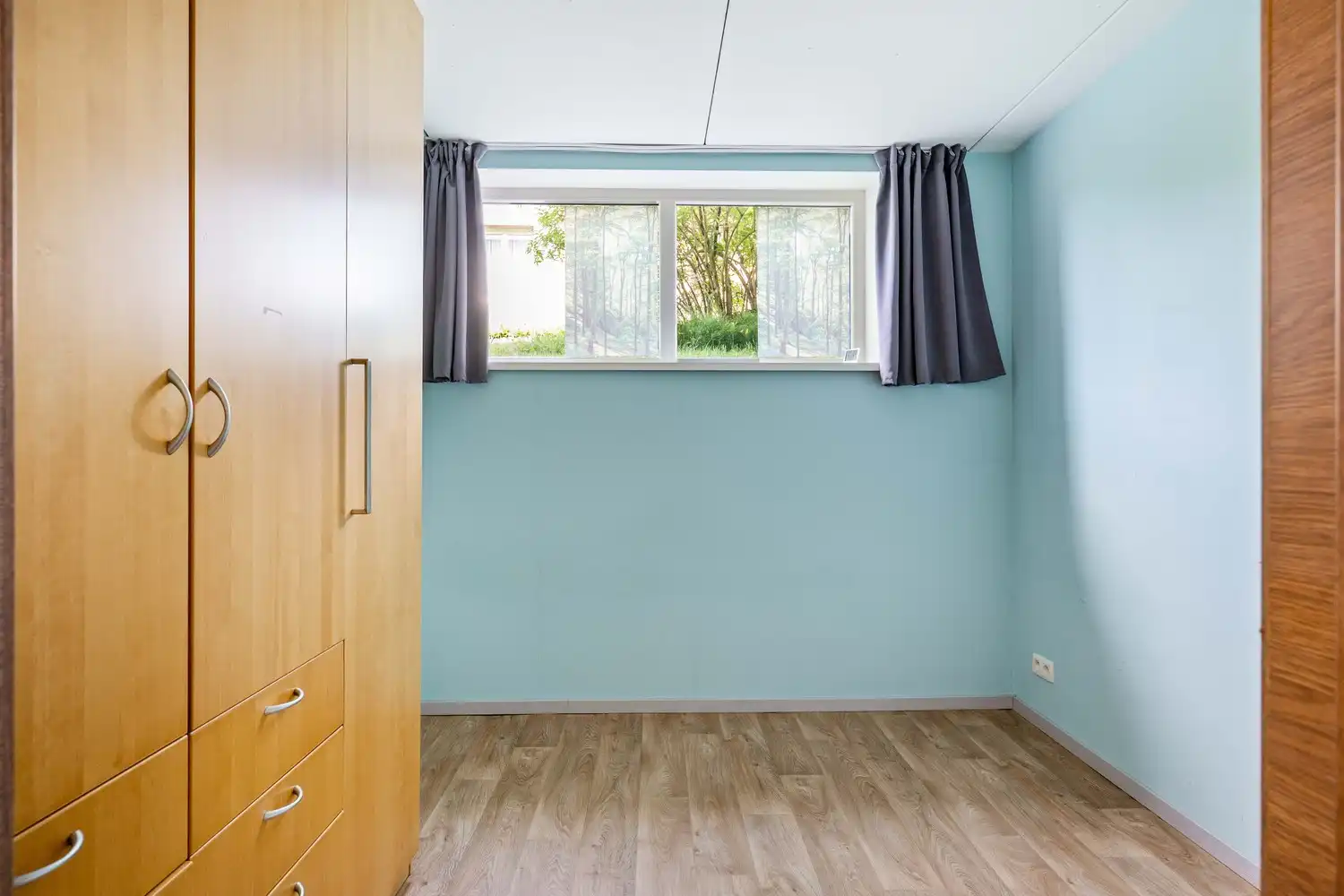 Ruim, energiezuinig appartement met souterrain, 4 slaapkamers, tuin en aanhorende grond in Wijnegem! foto 21