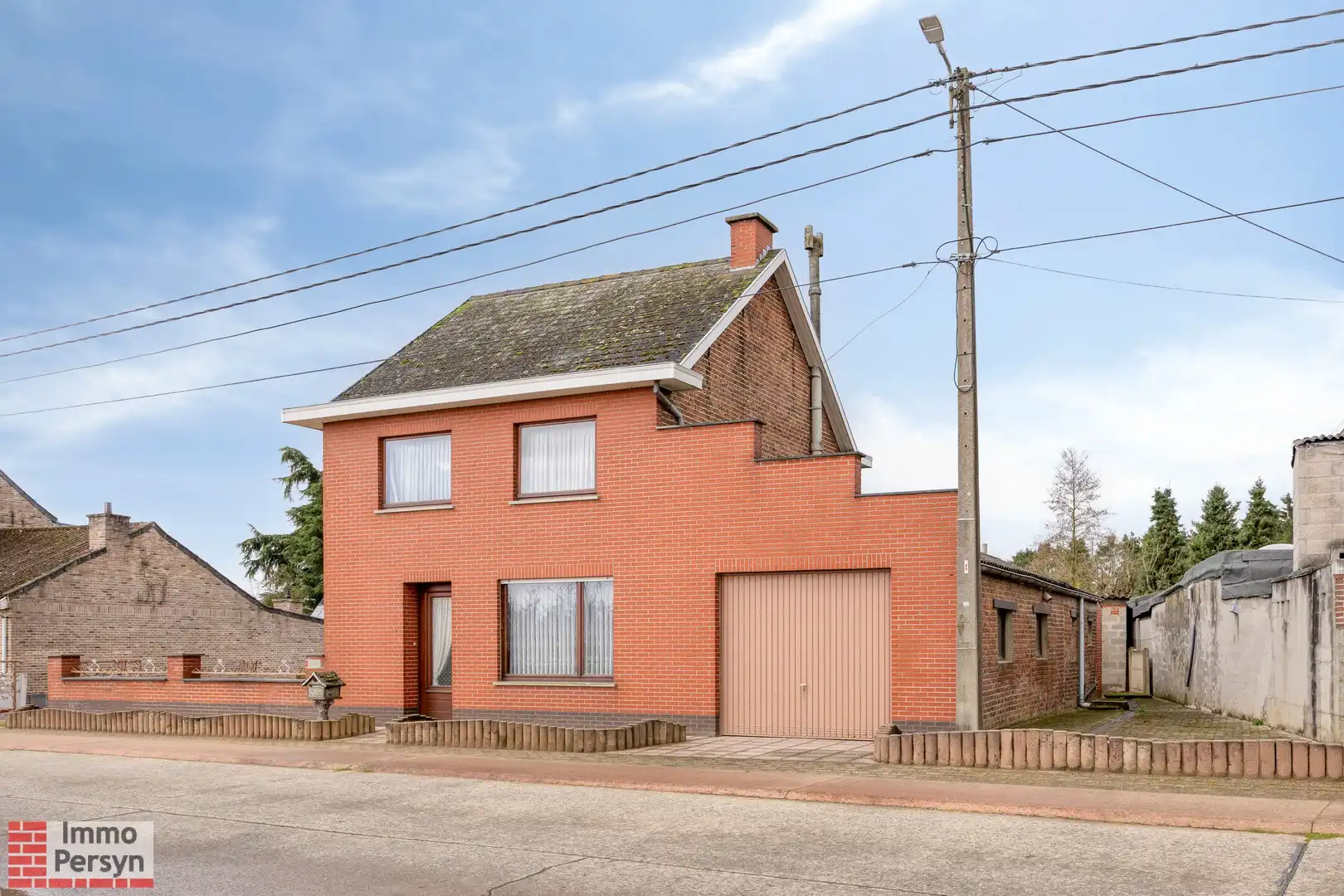 Vrijstaande woning met werkplaats op ruim perceel in landelijke omgeving foto 44