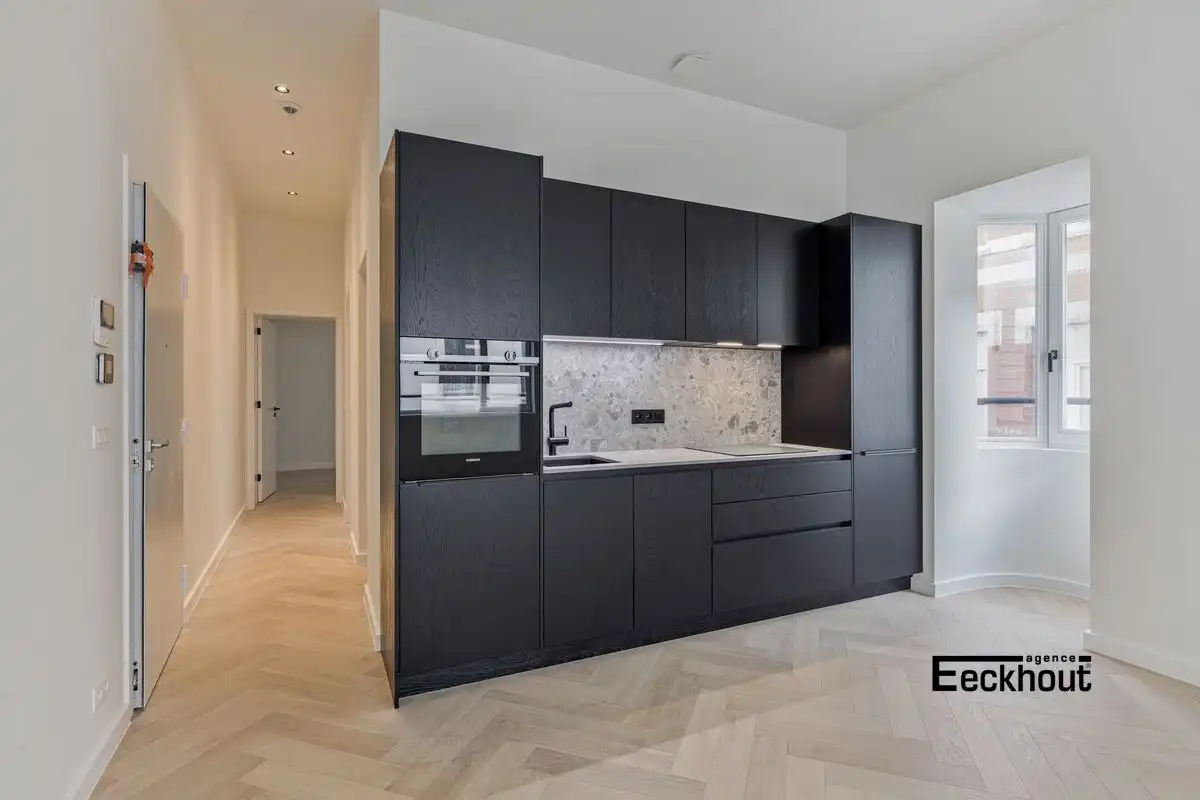 Luxe-appartement met 2 slaapkamers in het centrum van Oostende! foto 4