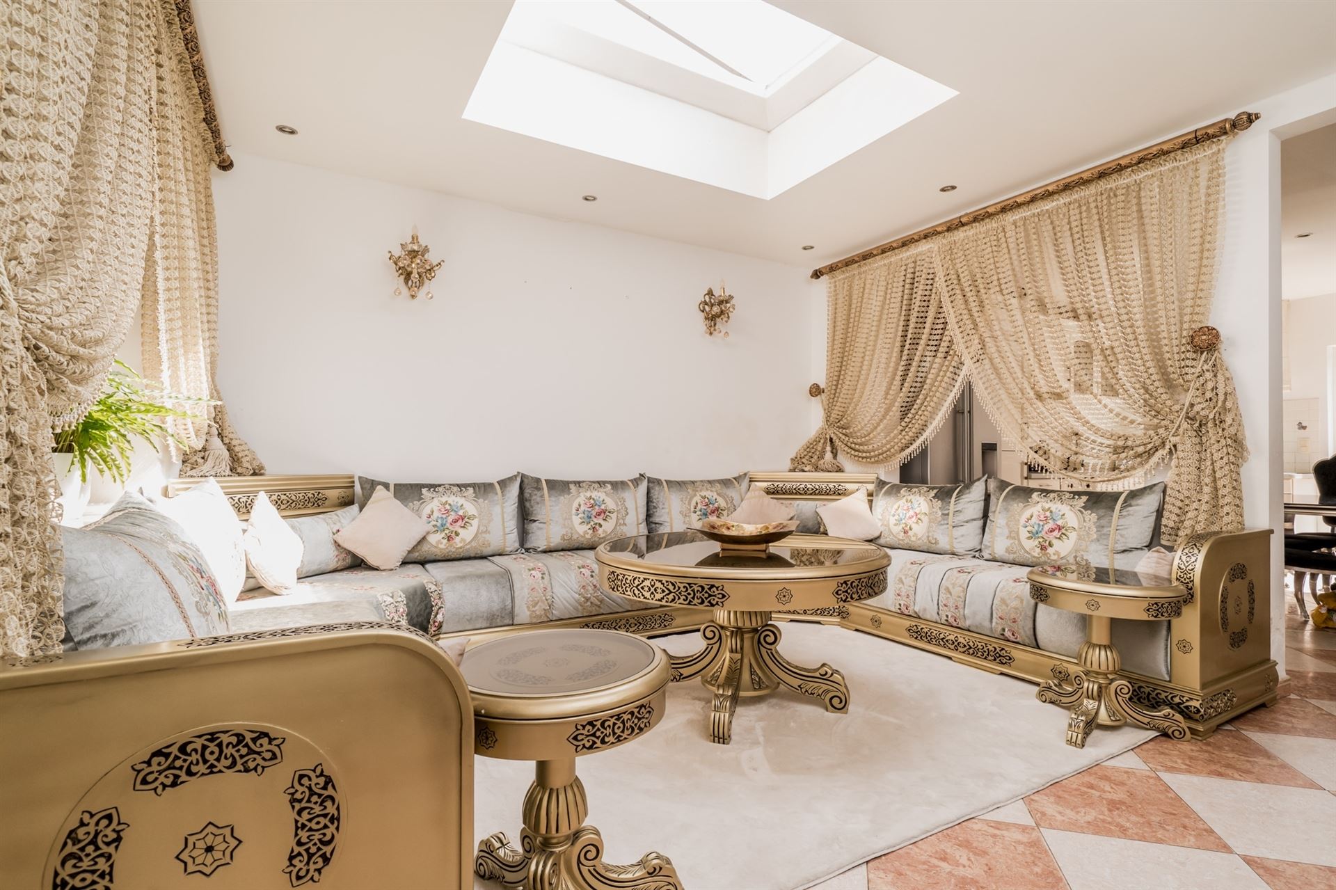 Instapklare woning met 3 slpks nabij station. foto 6